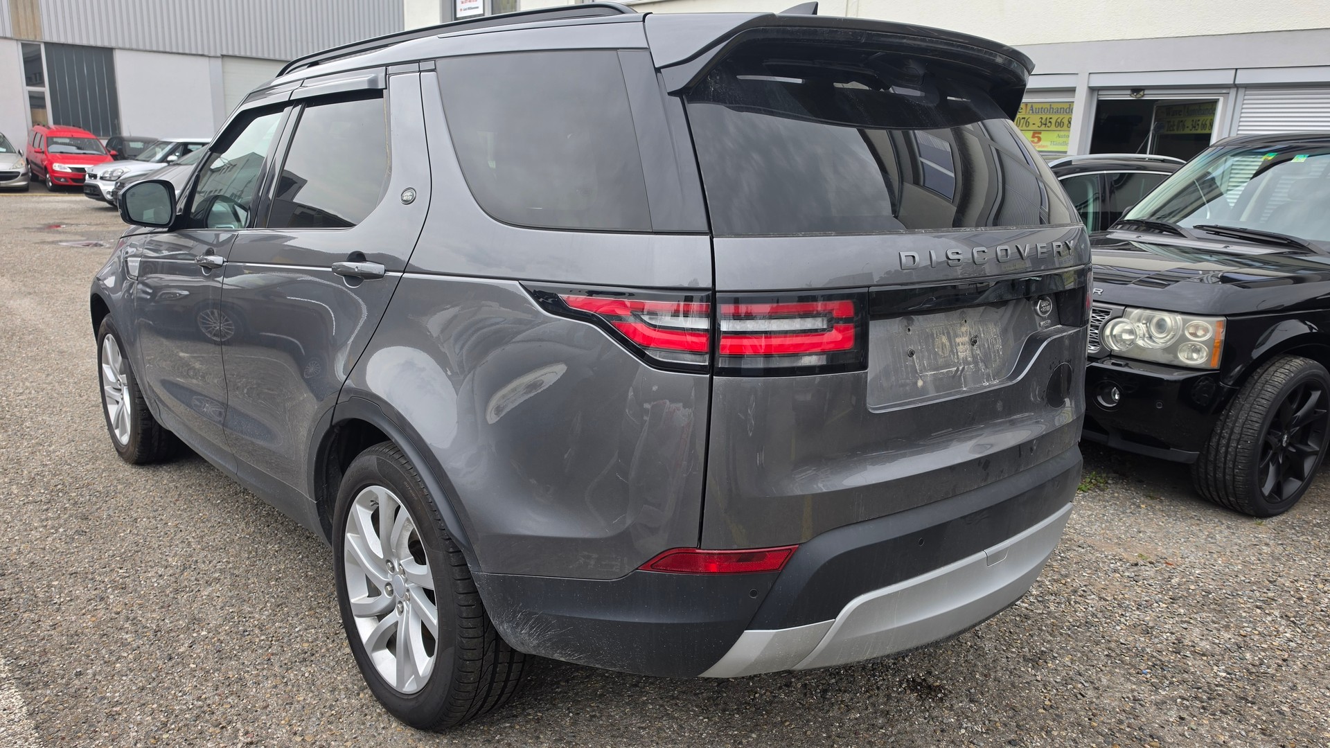 LAND ROVER Discovery 2.0 SD4 HSE Luxury Automatic-image-4