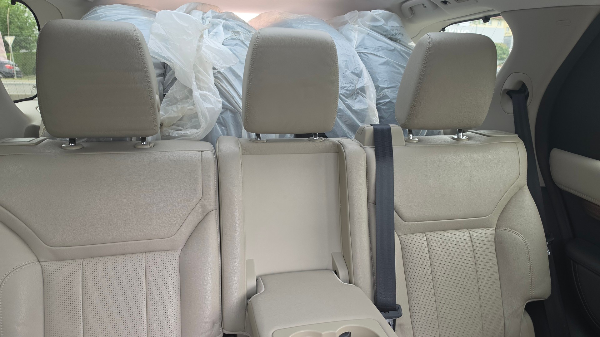 LAND ROVER Discovery 2.0 SD4 HSE Luxury Automatic-image-11