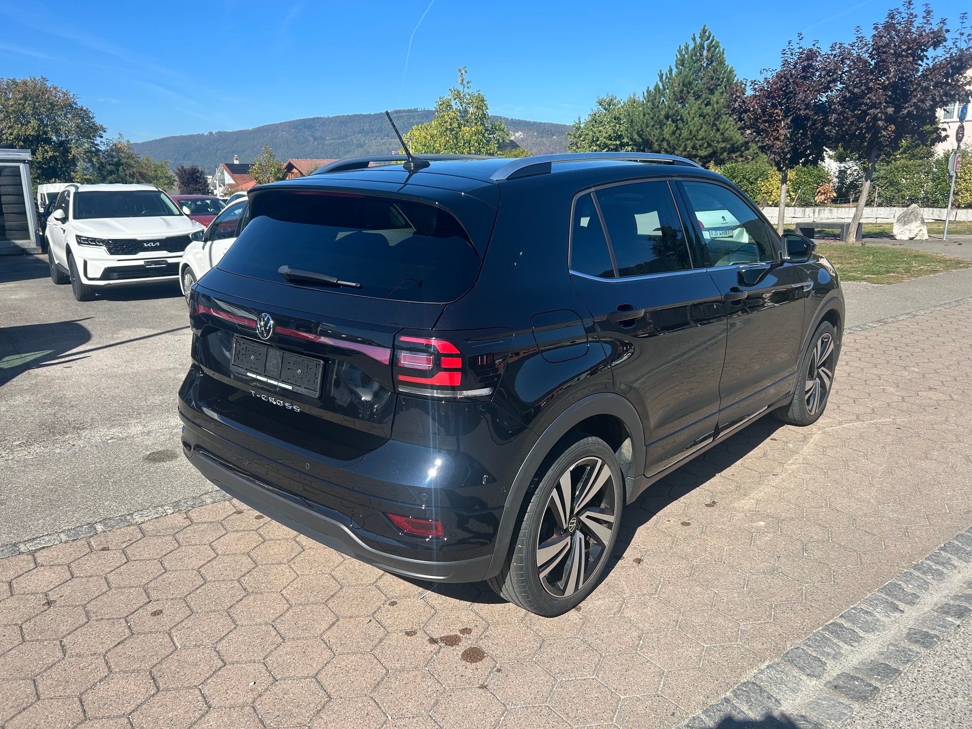 VW T-Cross 1.0 TSI Style DSG R- Line-image-4
