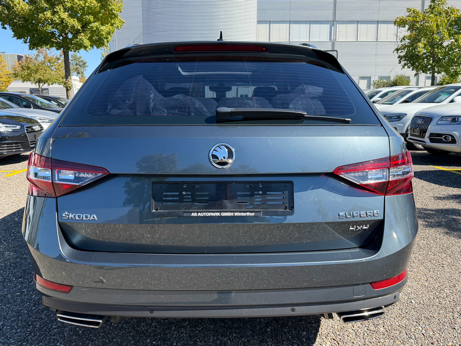 SKODA Superb Combi 2.0 TSI Style DSG 4x4-image-5