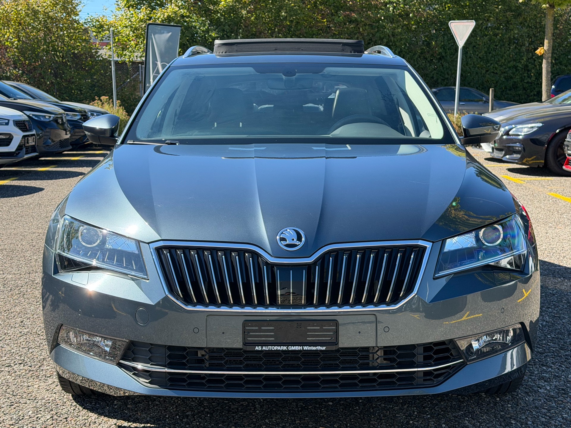SKODA Superb Combi 2.0 TSI Style DSG 4x4-image-1