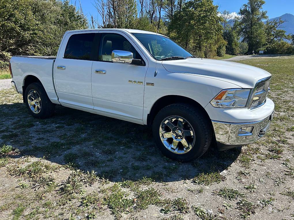 DODGE Ram-image-0
