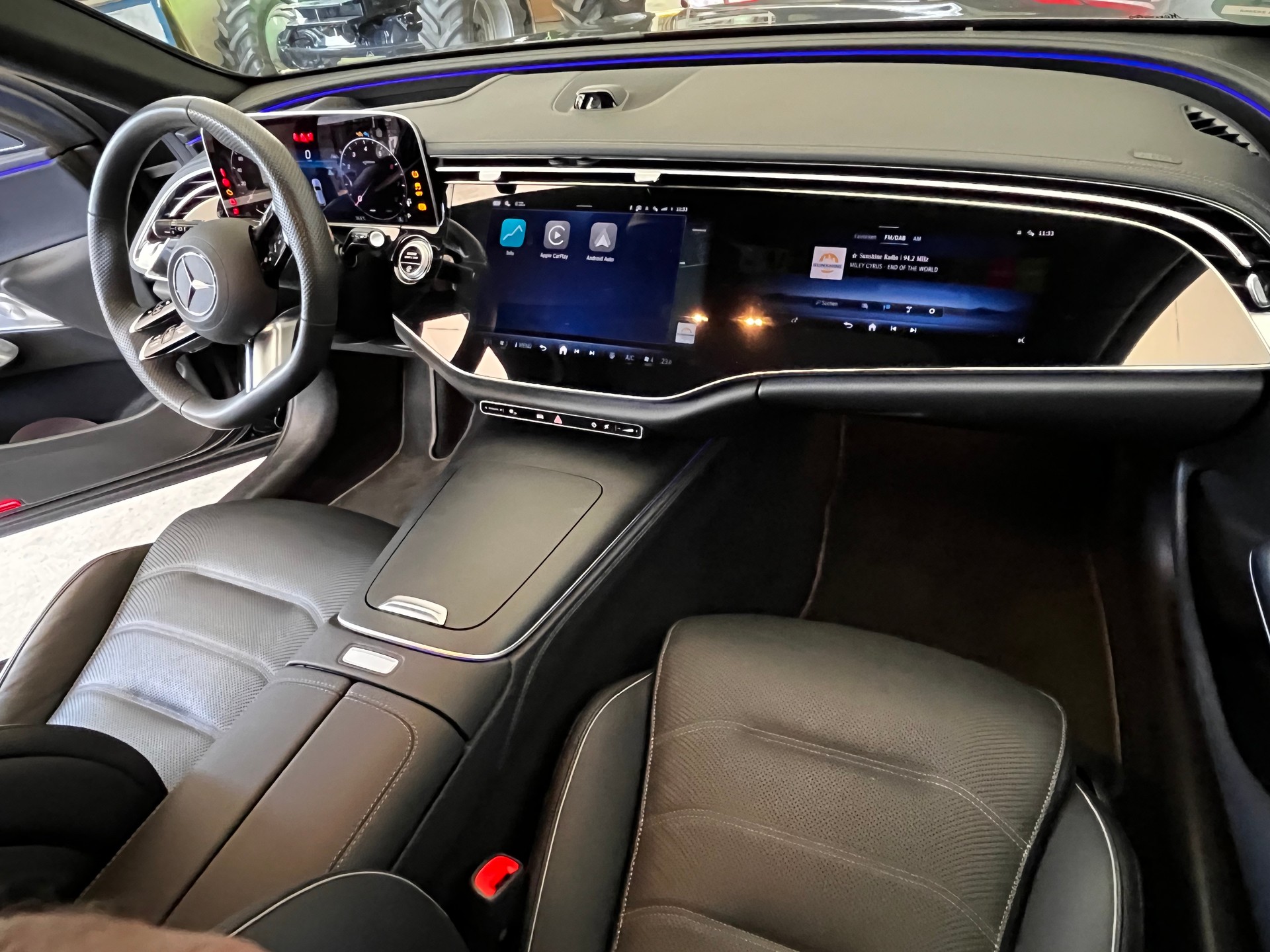 MERCEDES-BENZ E 450 4matic T Modell-image-2