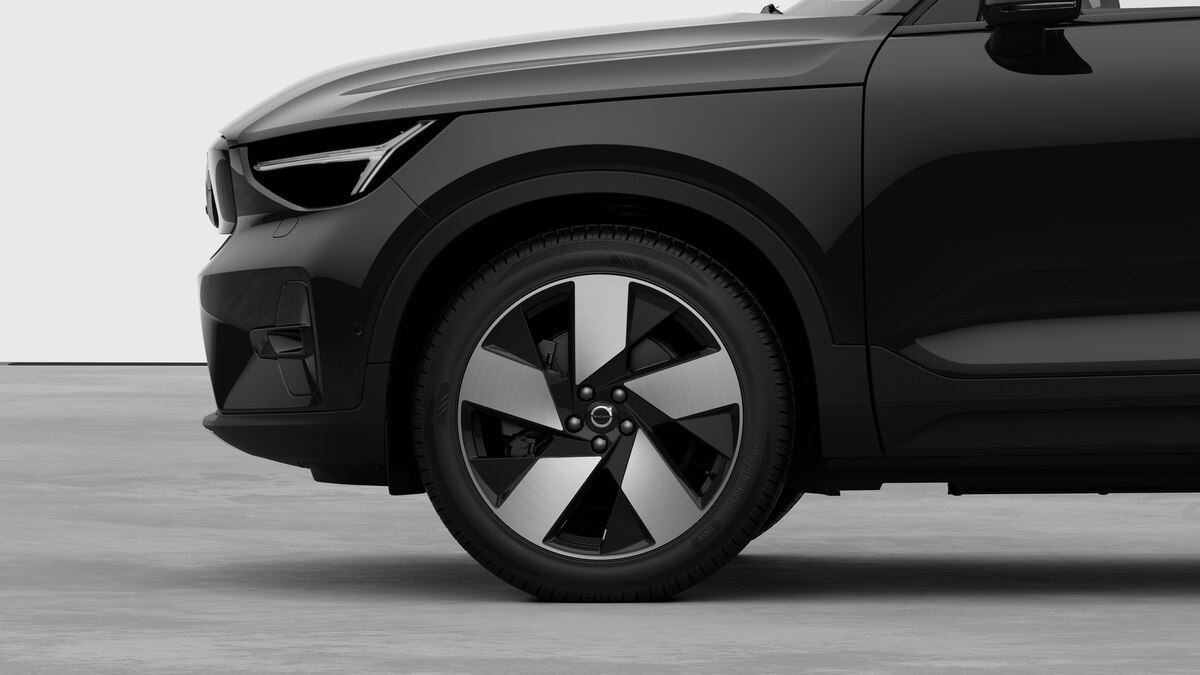 VOLVO EX40 Twin XCENTRIC Edition AWD-image-8