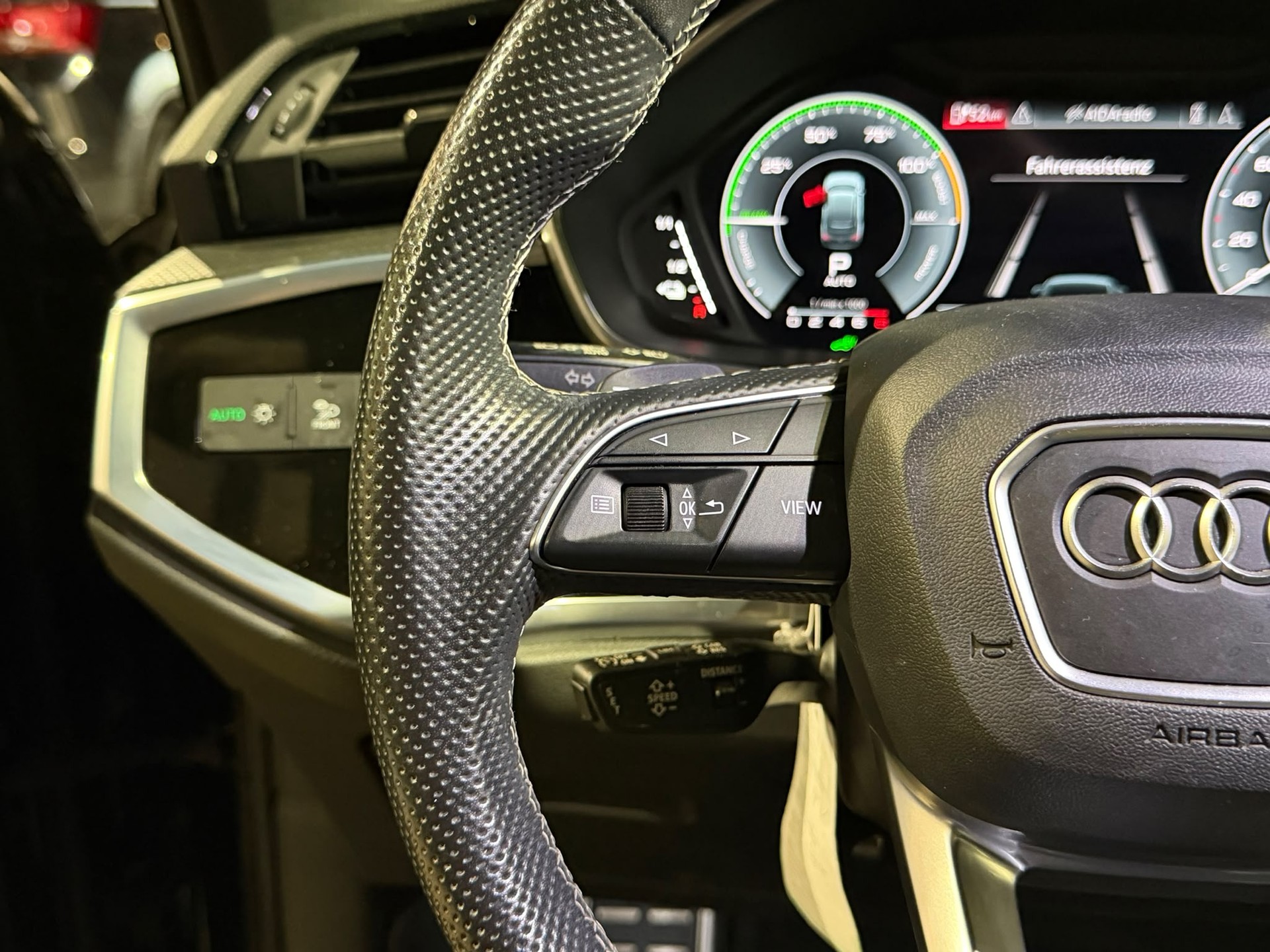 AUDI Q3 Sportback 45 TFSI e S line S-tronic-image-21