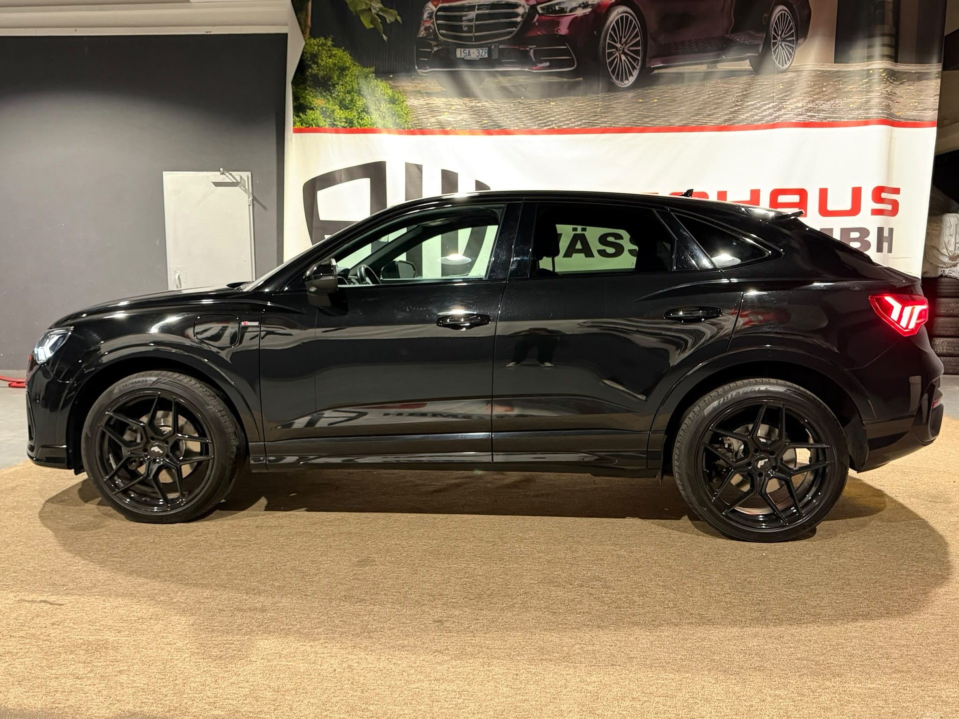AUDI Q3 Sportback 45 TFSI e S line S-tronic-image-5