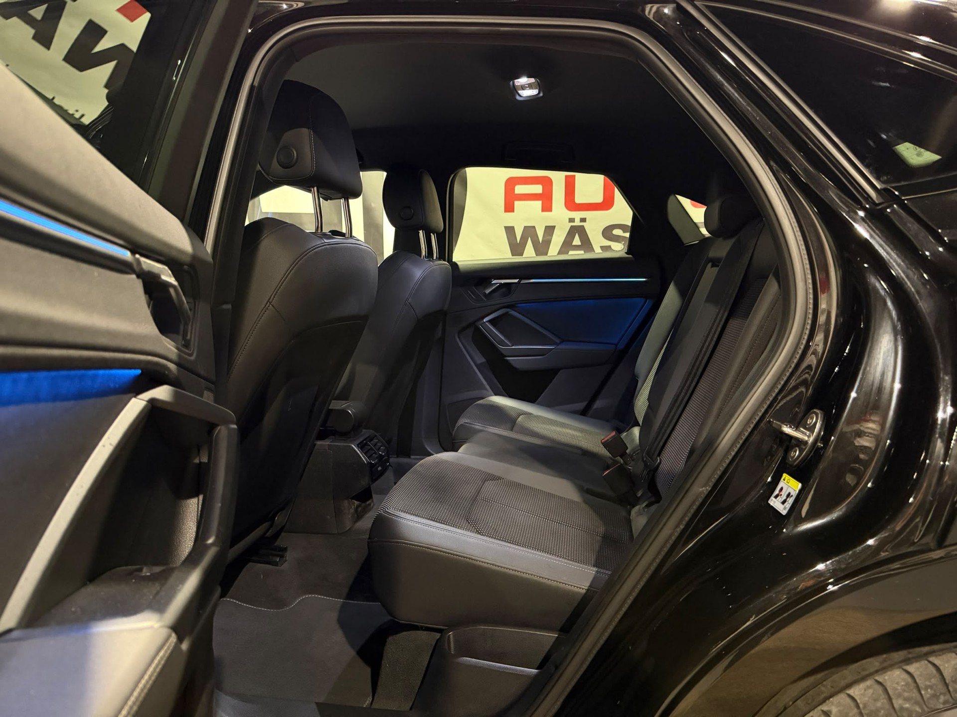 AUDI Q3 Sportback 45 TFSI e S line S-tronic-image-13
