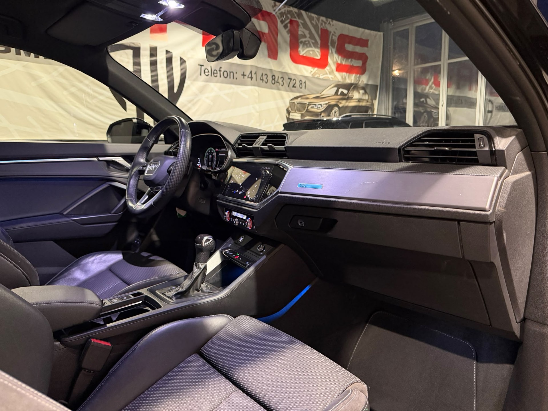AUDI Q3 Sportback 45 TFSI e S line S-tronic-image-11