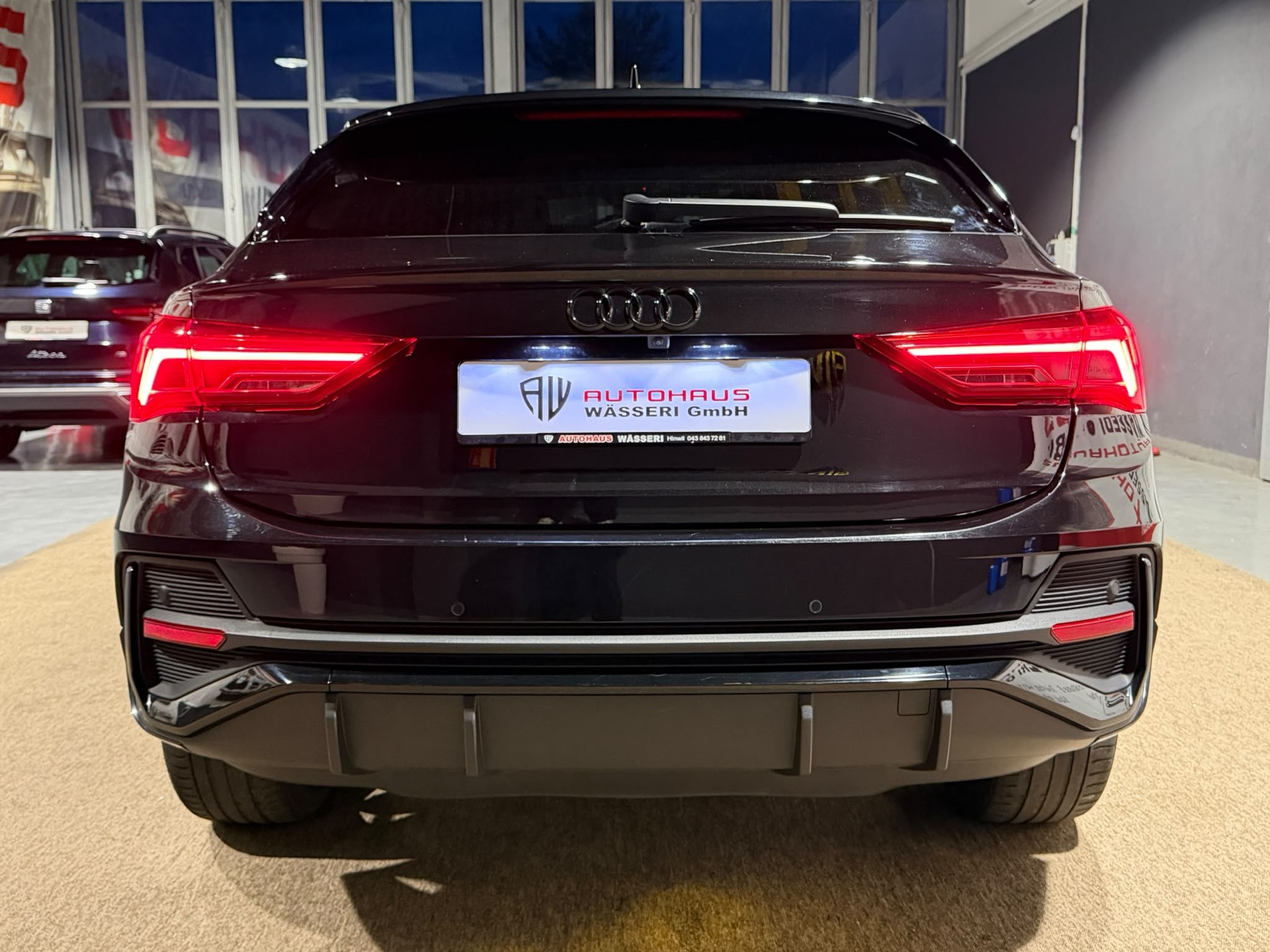 AUDI Q3 Sportback 45 TFSI e S line S-tronic-image-3