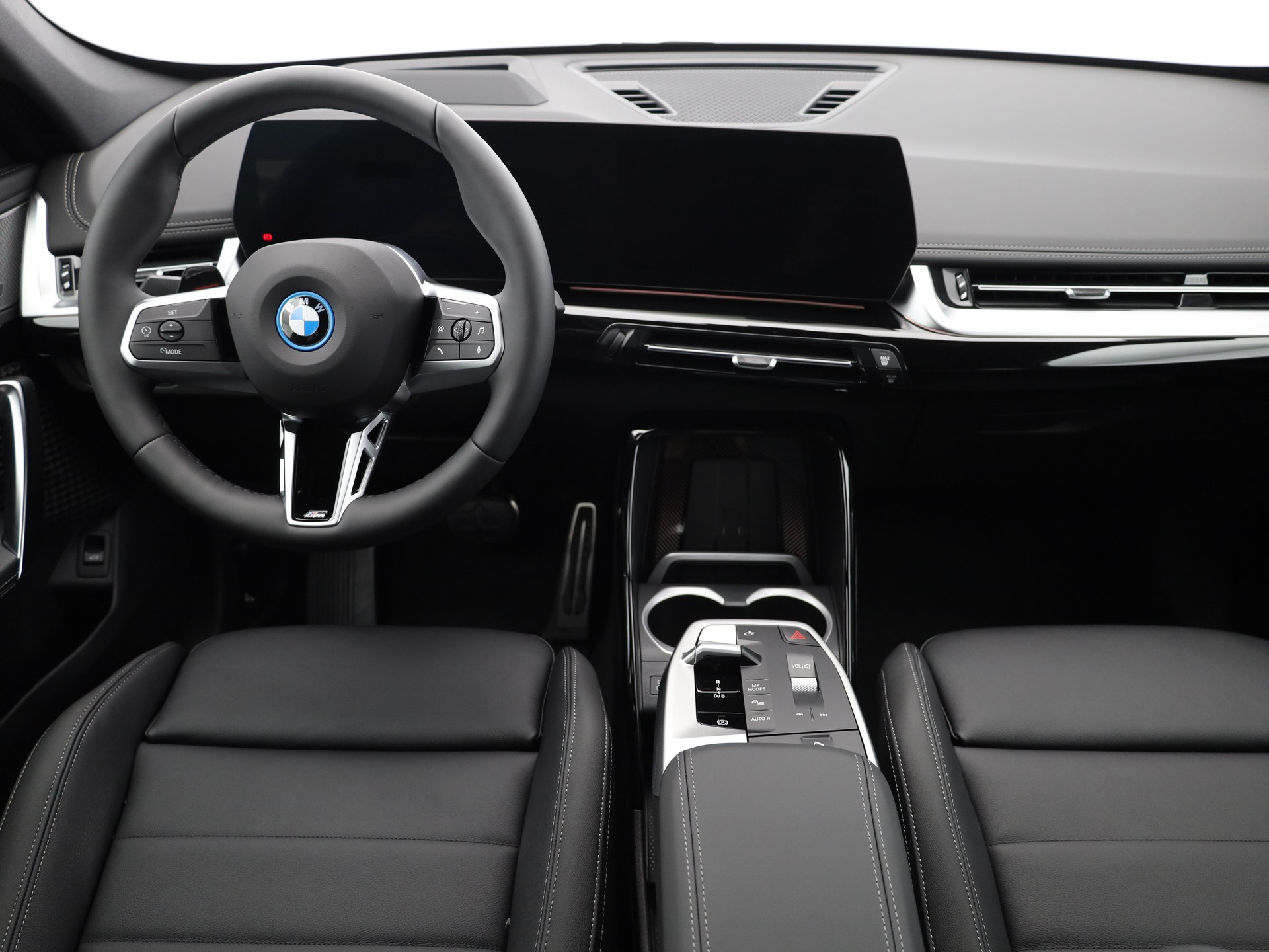 BMW iX1 U11 20 eDrive-image-17