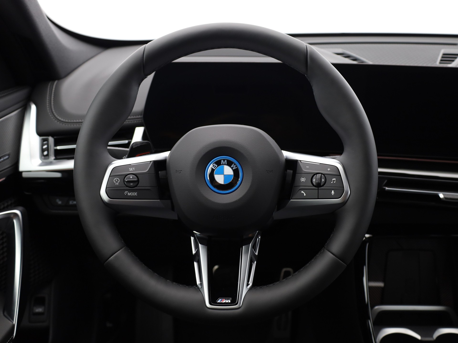 BMW iX1 U11 20 eDrive-image-19