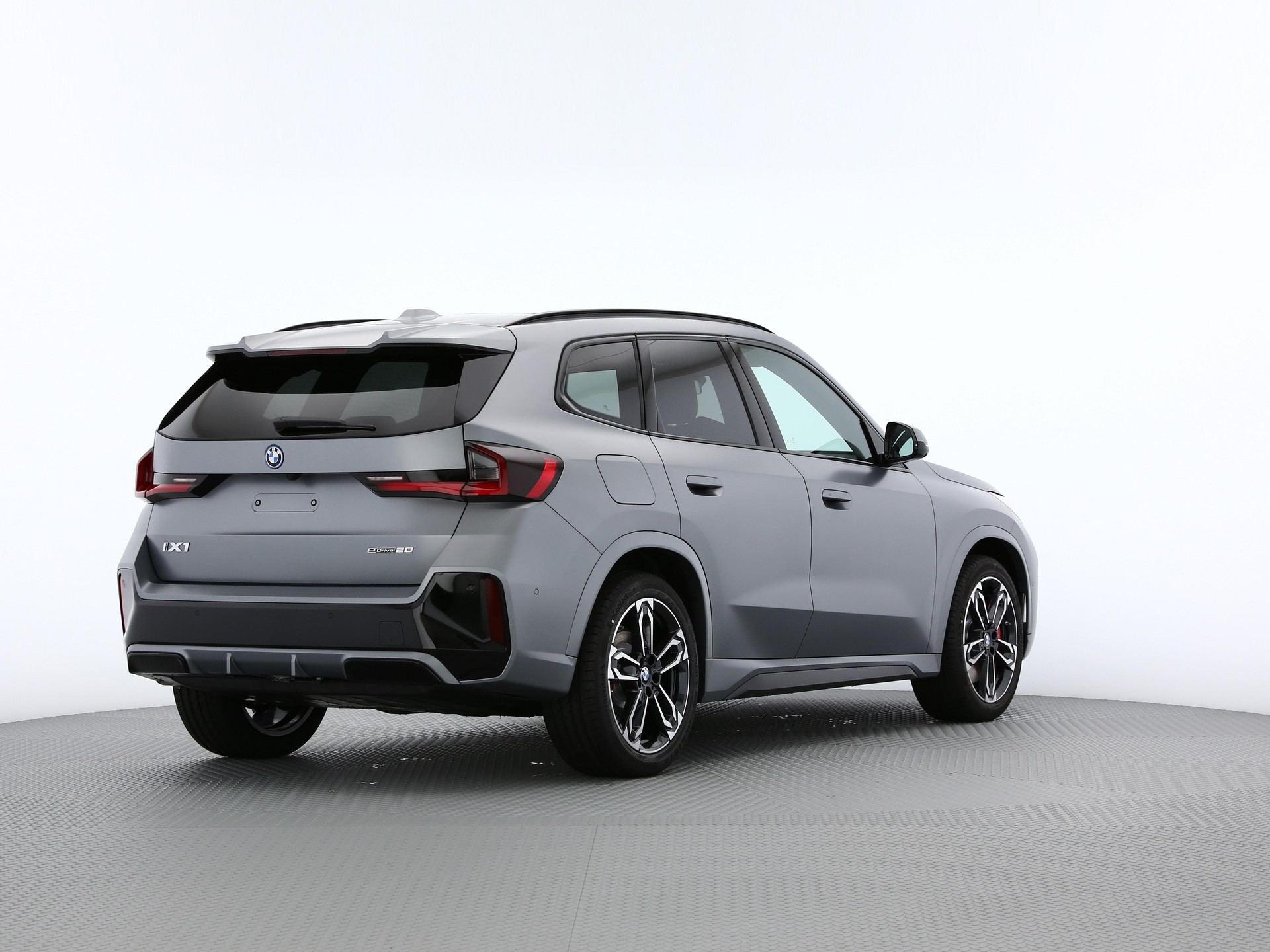 BMW iX1 U11 20 eDrive-image-1