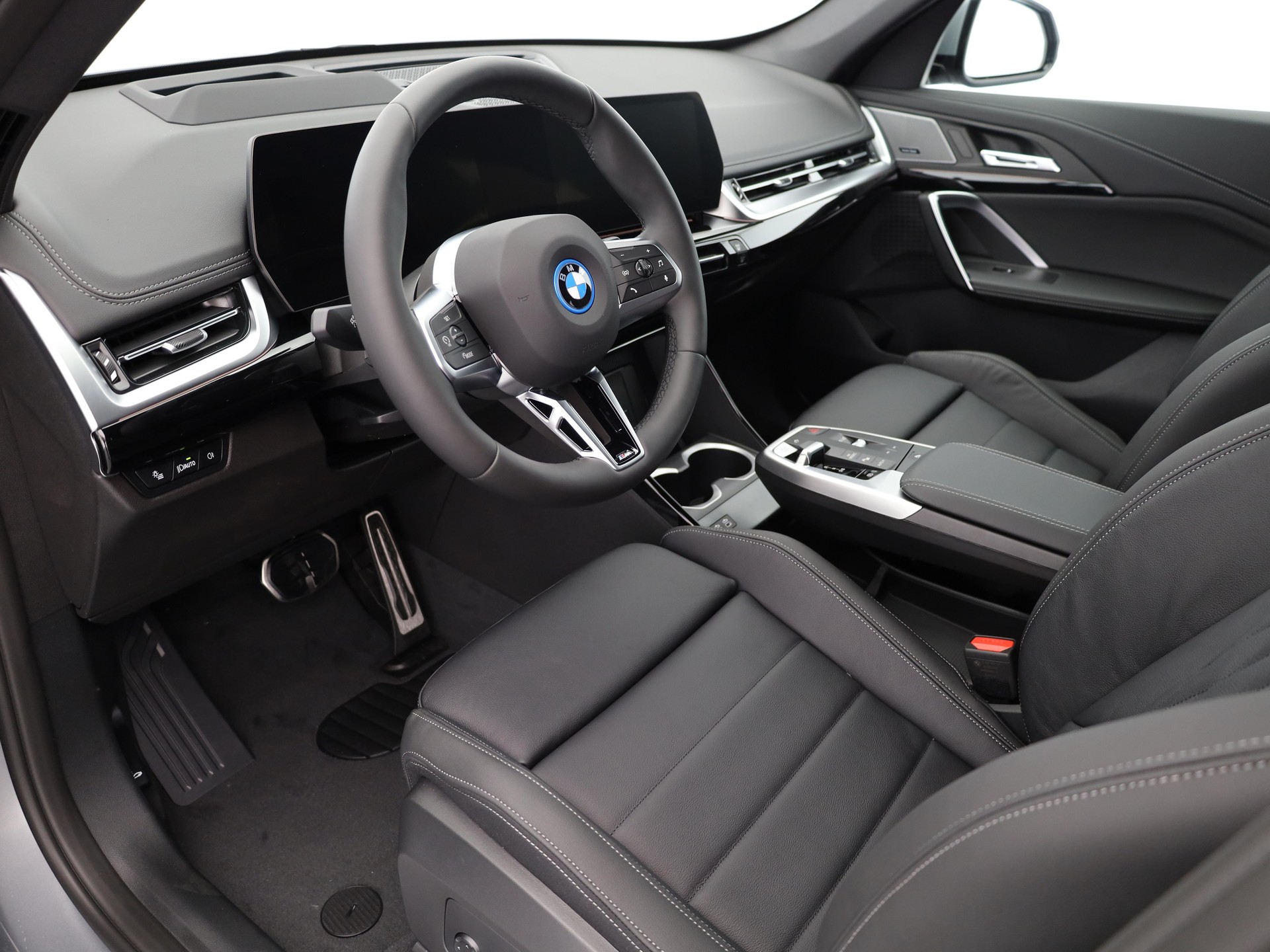 BMW iX1 U11 20 eDrive-image-12