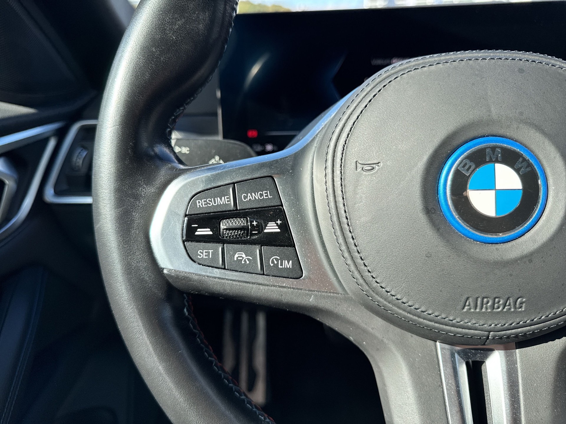BMW i4 M50-image-14