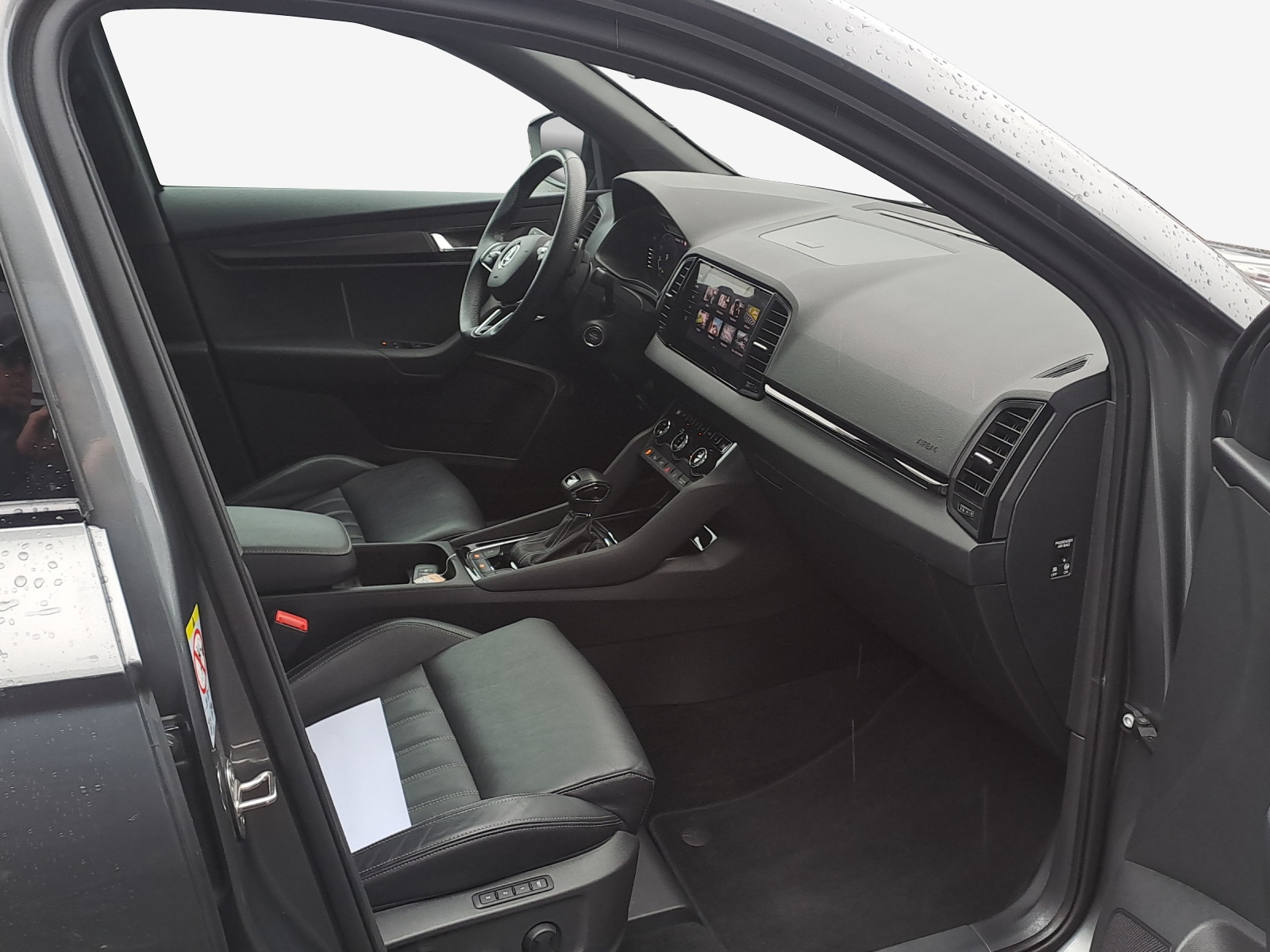 SKODA Karoq 2.0 TSI SportLine 4x4 DSG-image-13