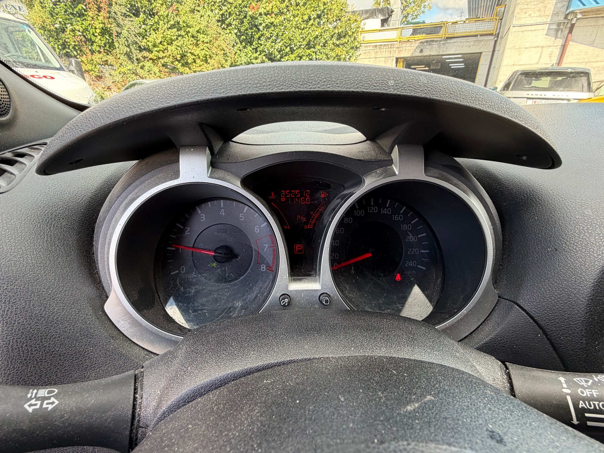 NISSAN Juke 1.6 DIG-T tekna 4x4 Xtronic M-CVT-image-11
