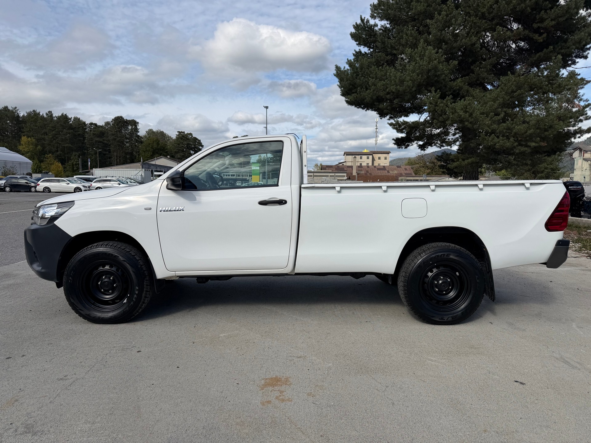 TOYOTA Pick-up-image-2