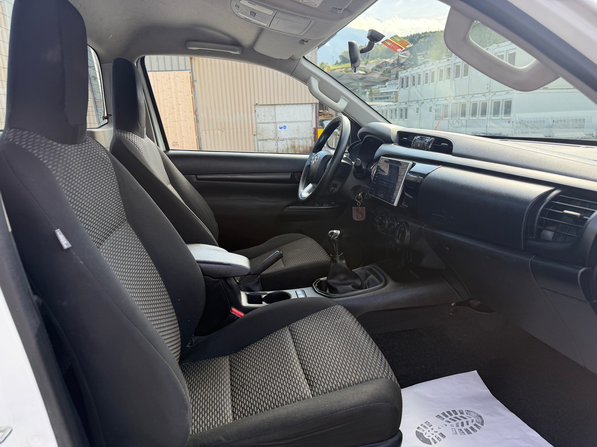 TOYOTA Pick-up-image-10
