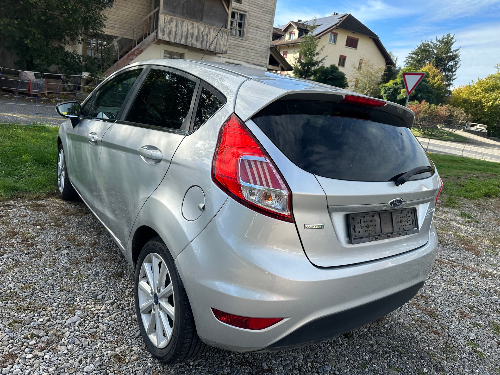 FORD Fiesta 1.0 SCTi Titanium PowerShift-image-3