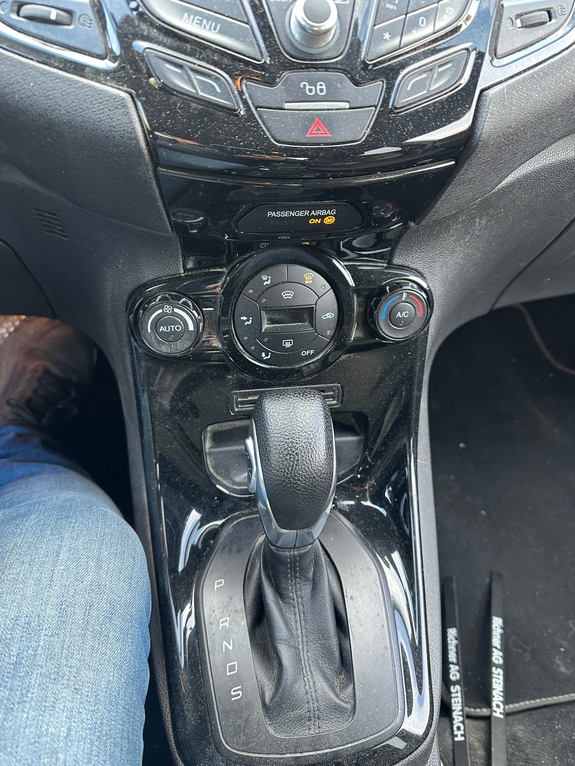 FORD Fiesta 1.0 SCTi Titanium PowerShift-image-6