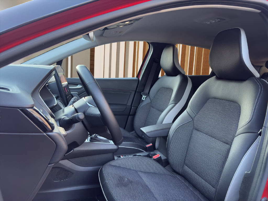 MITSUBISHI ASX 1.6 PHEV Intense-image-8