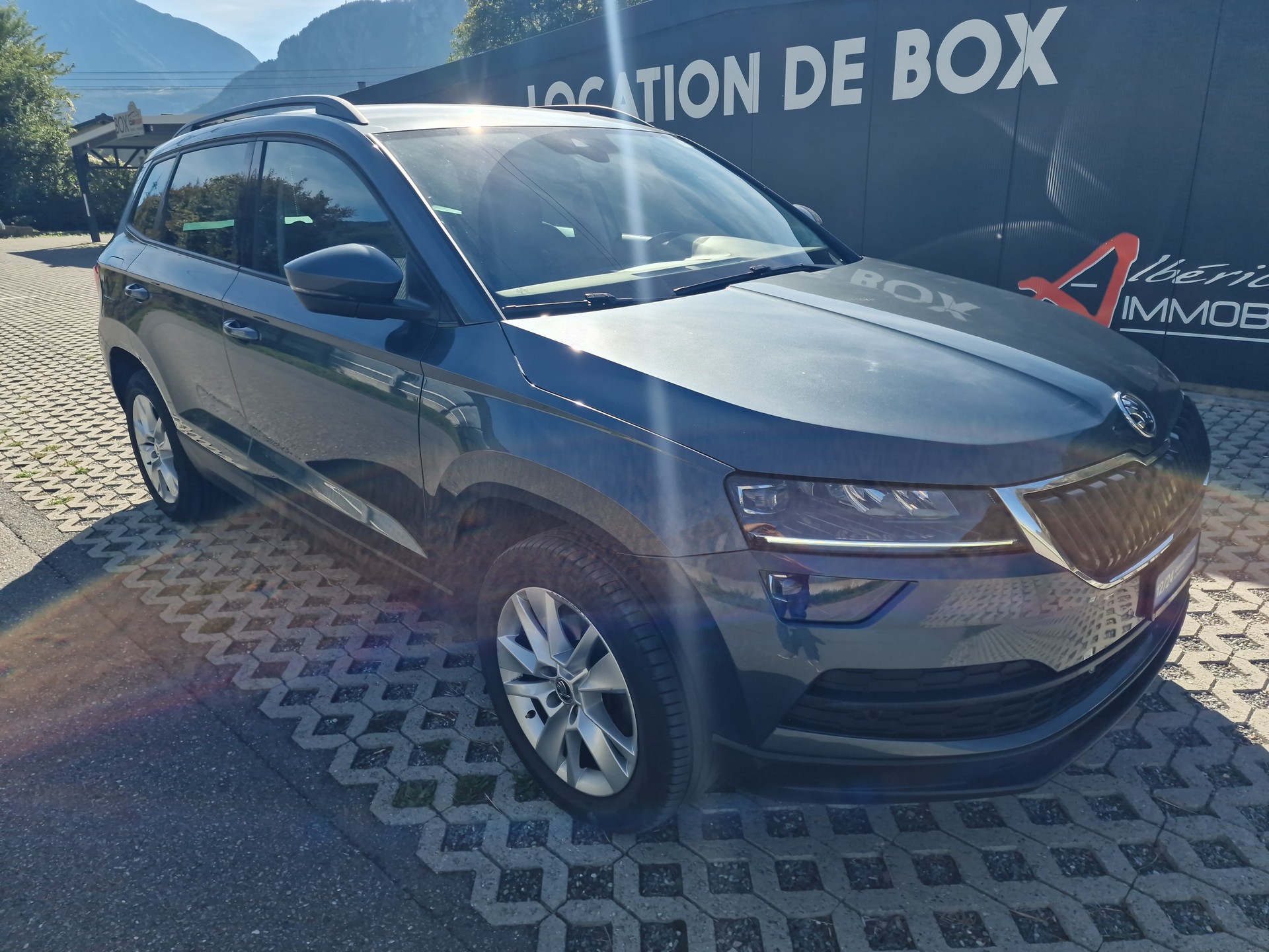 SKODA Karoq 1.5 TSI ACT Ambition DSG-image-2