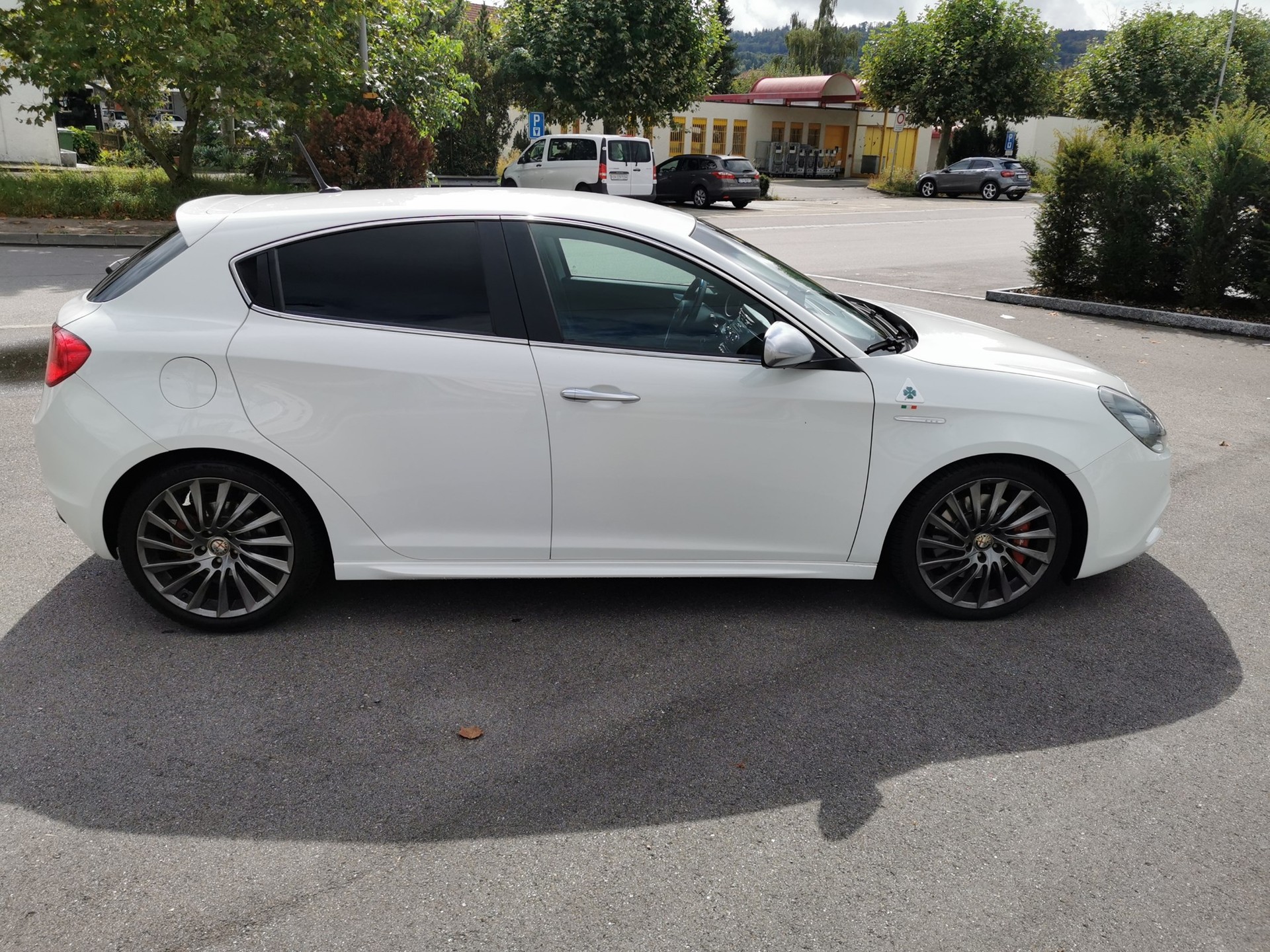 ALFA ROMEO Giulietta 1750 TBi Quadrifoglio Verde-image-3