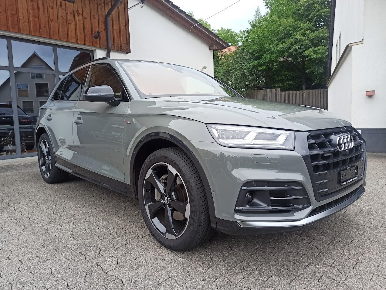 AUDI Q5 2.0 TFSI sport quattro S-tronic-image-4