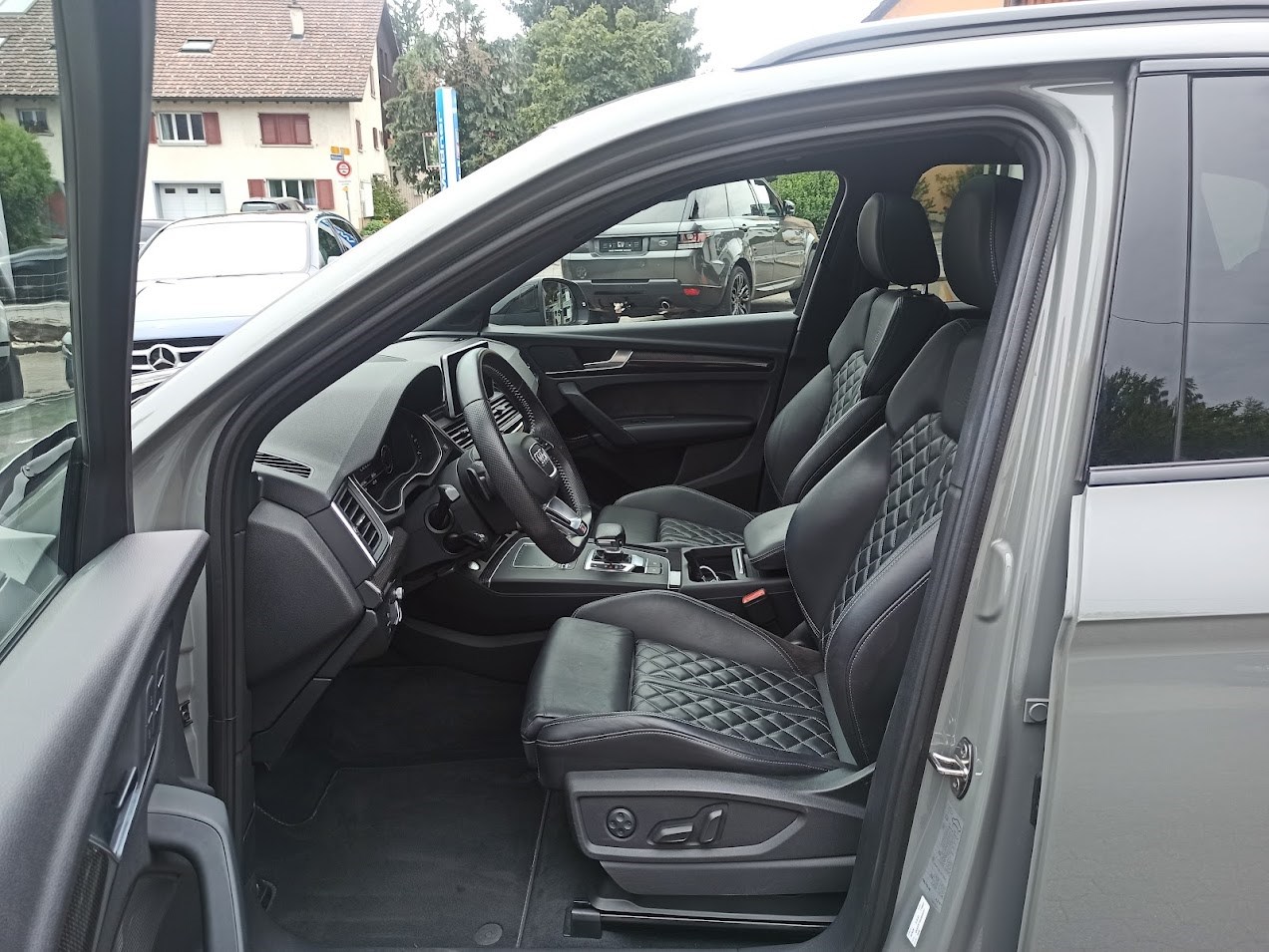 AUDI Q5 2.0 TFSI sport quattro S-tronic-image-6
