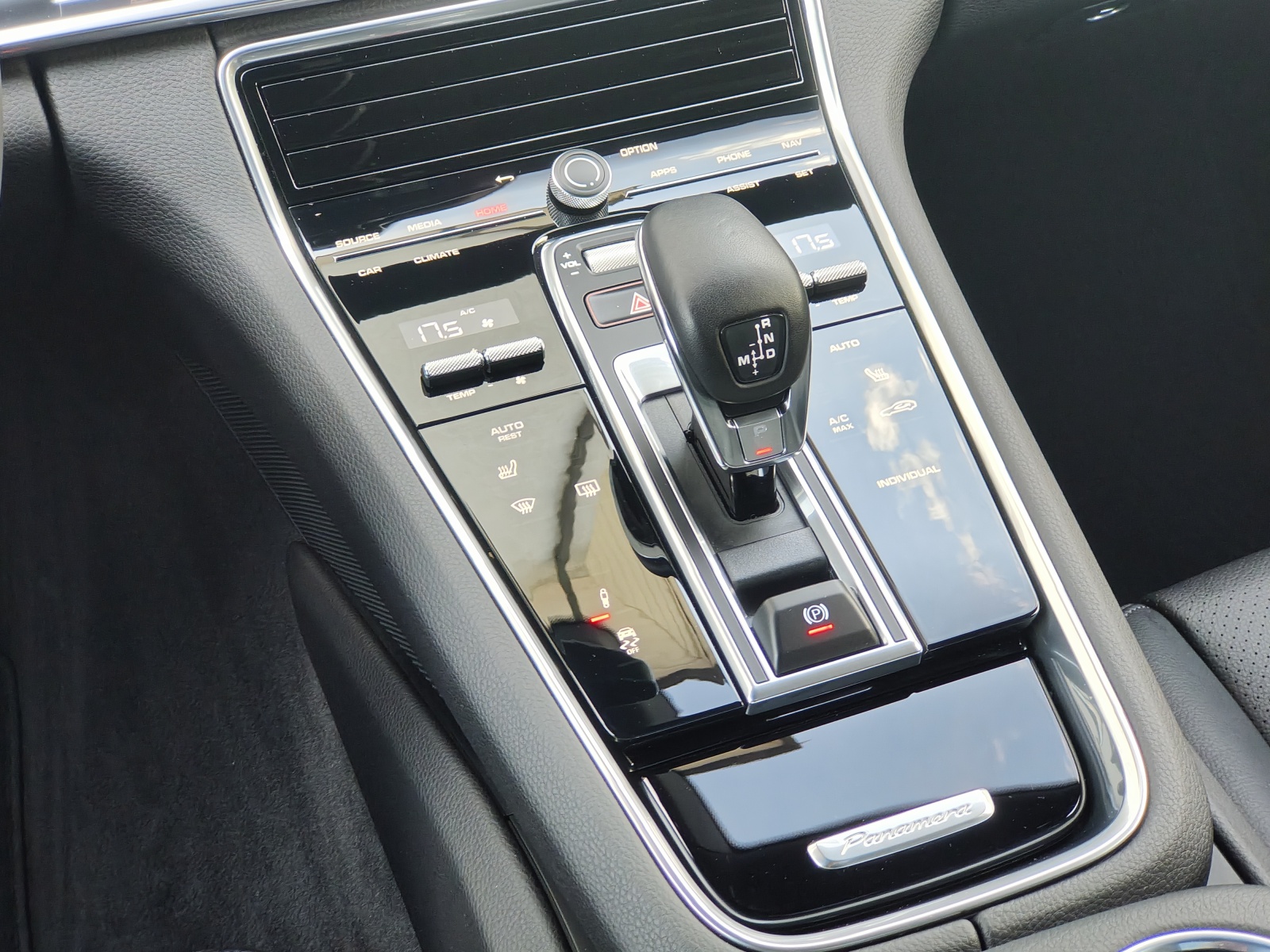 PORSCHE Panamera 4S E-Hybrid Sport Turismo PDK-image-10