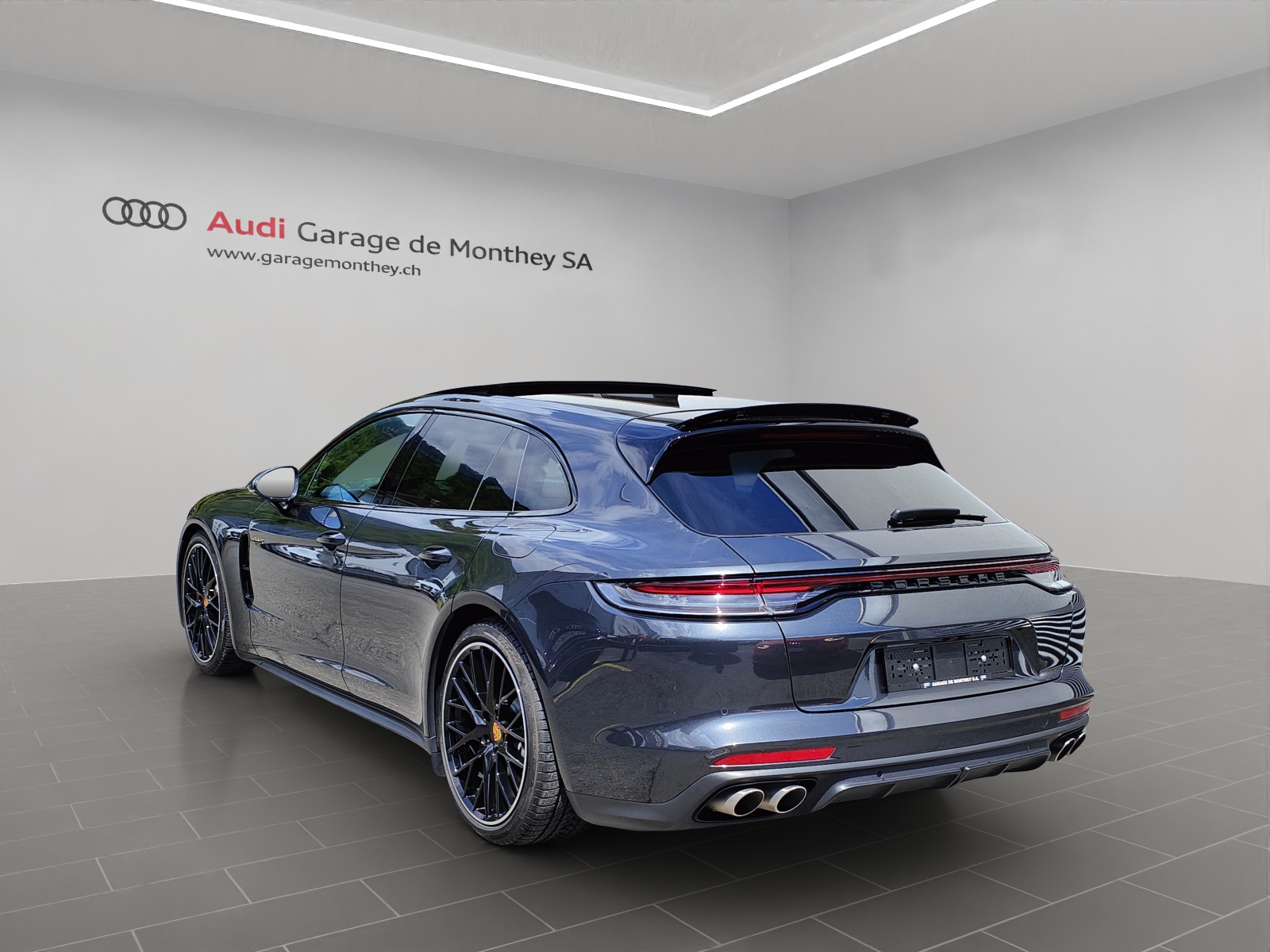 PORSCHE Panamera 4S E-Hybrid Sport Turismo PDK-image-1