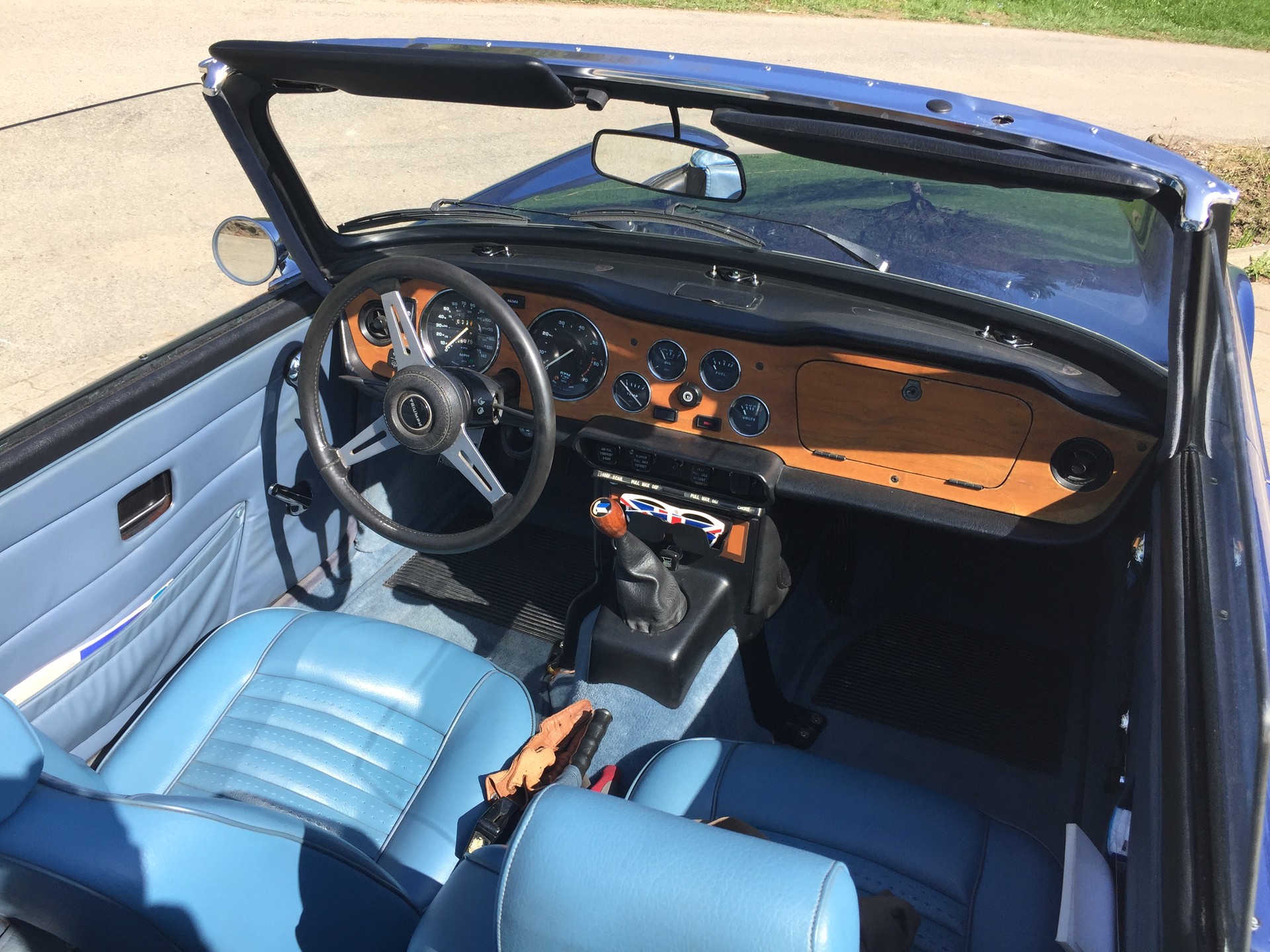 TRIUMPH 1974-image-2