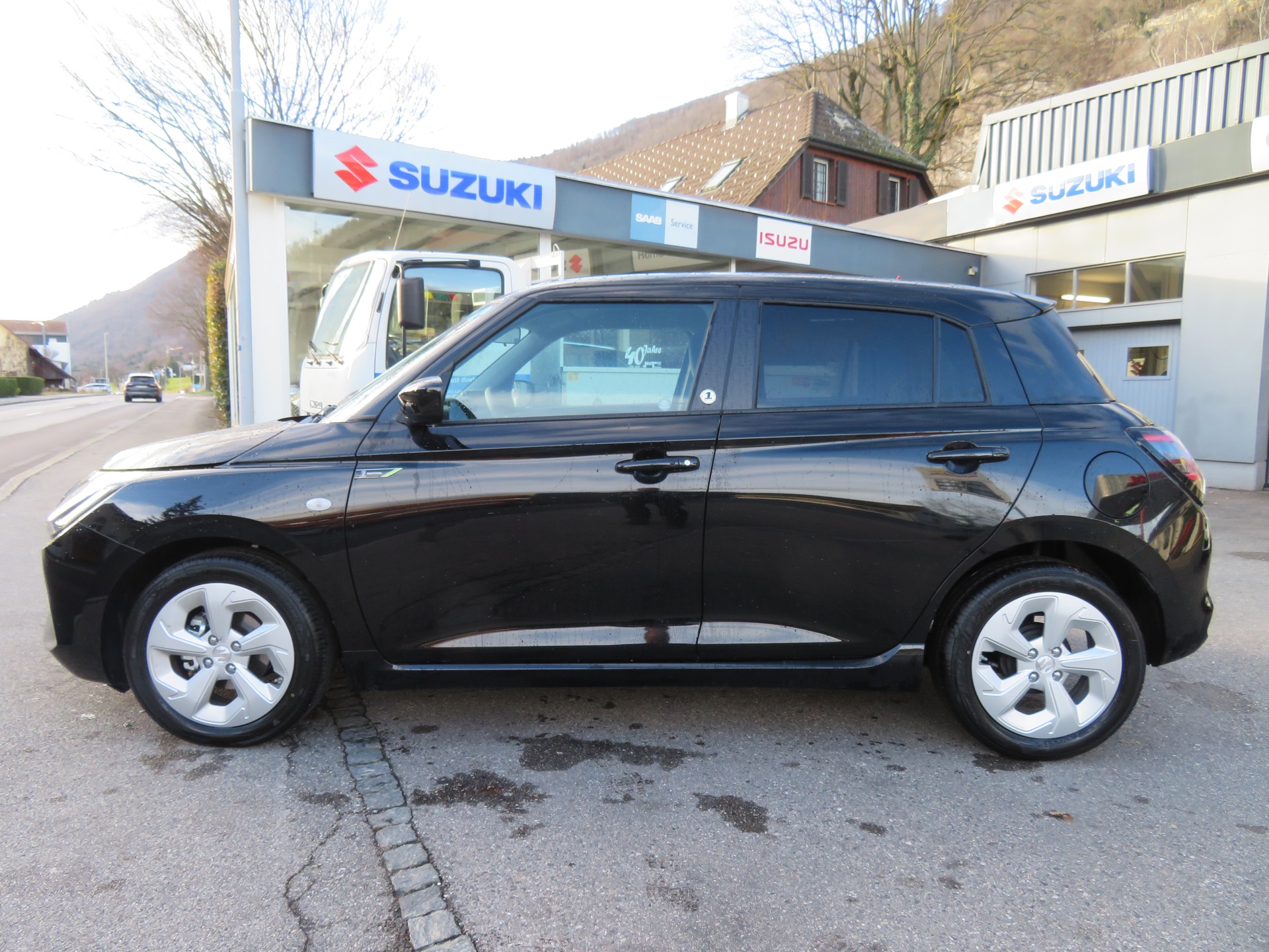 SUZUKI Swift 1.2 1st Edition Hybrid-showroom-element-1