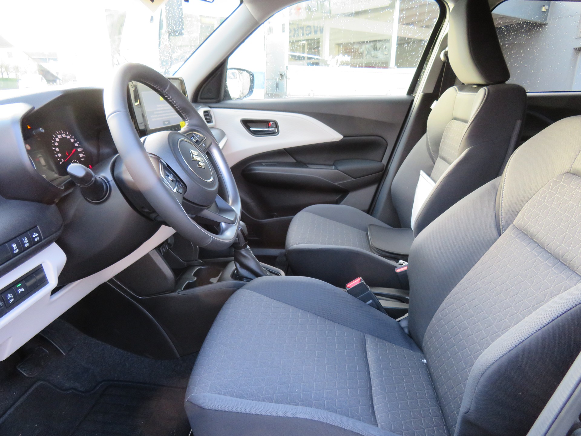 SUZUKI Swift 1.2 1st Edition Hybrid-image-8
