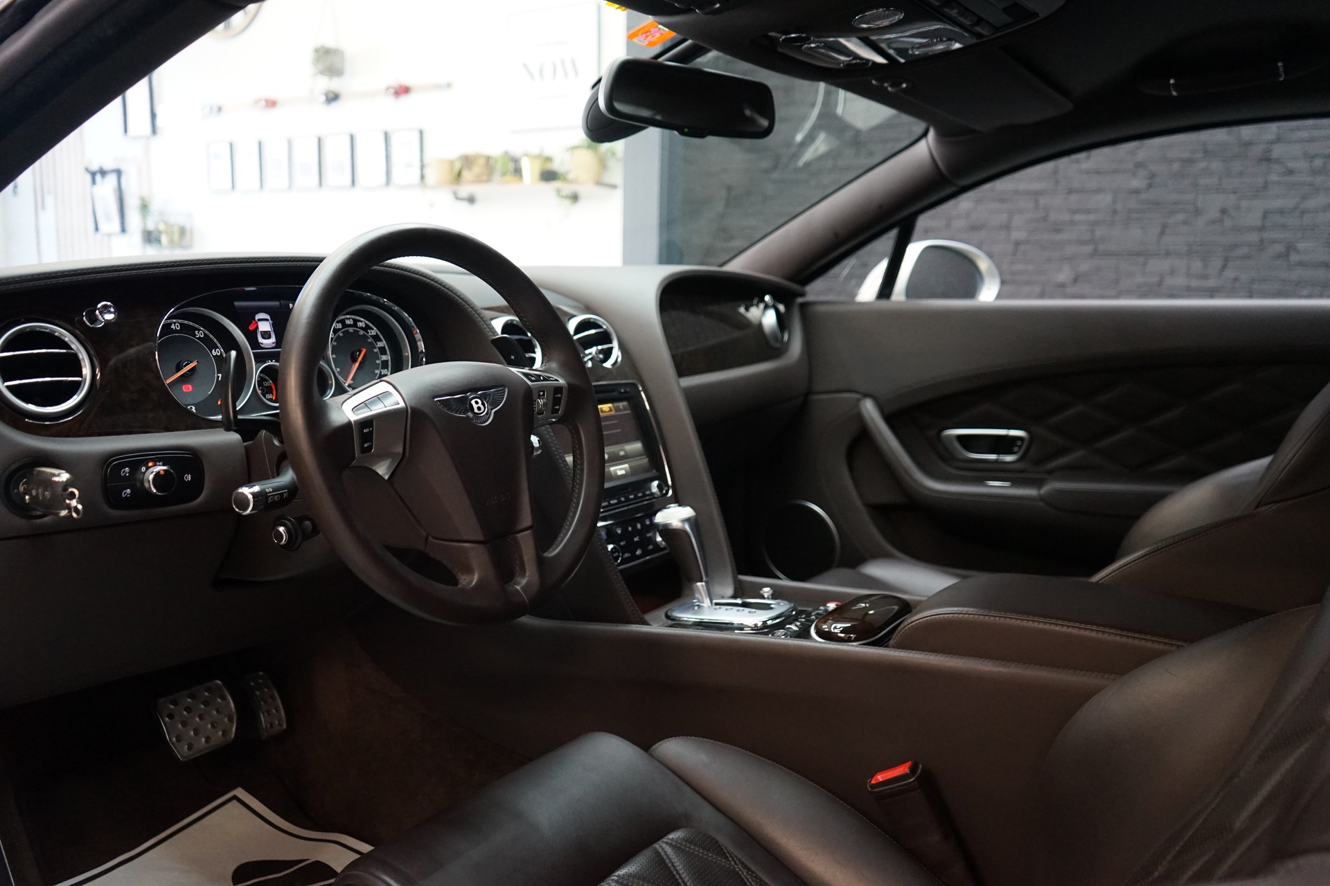 BENTLEY Continental GT 4.0 V8-image-7