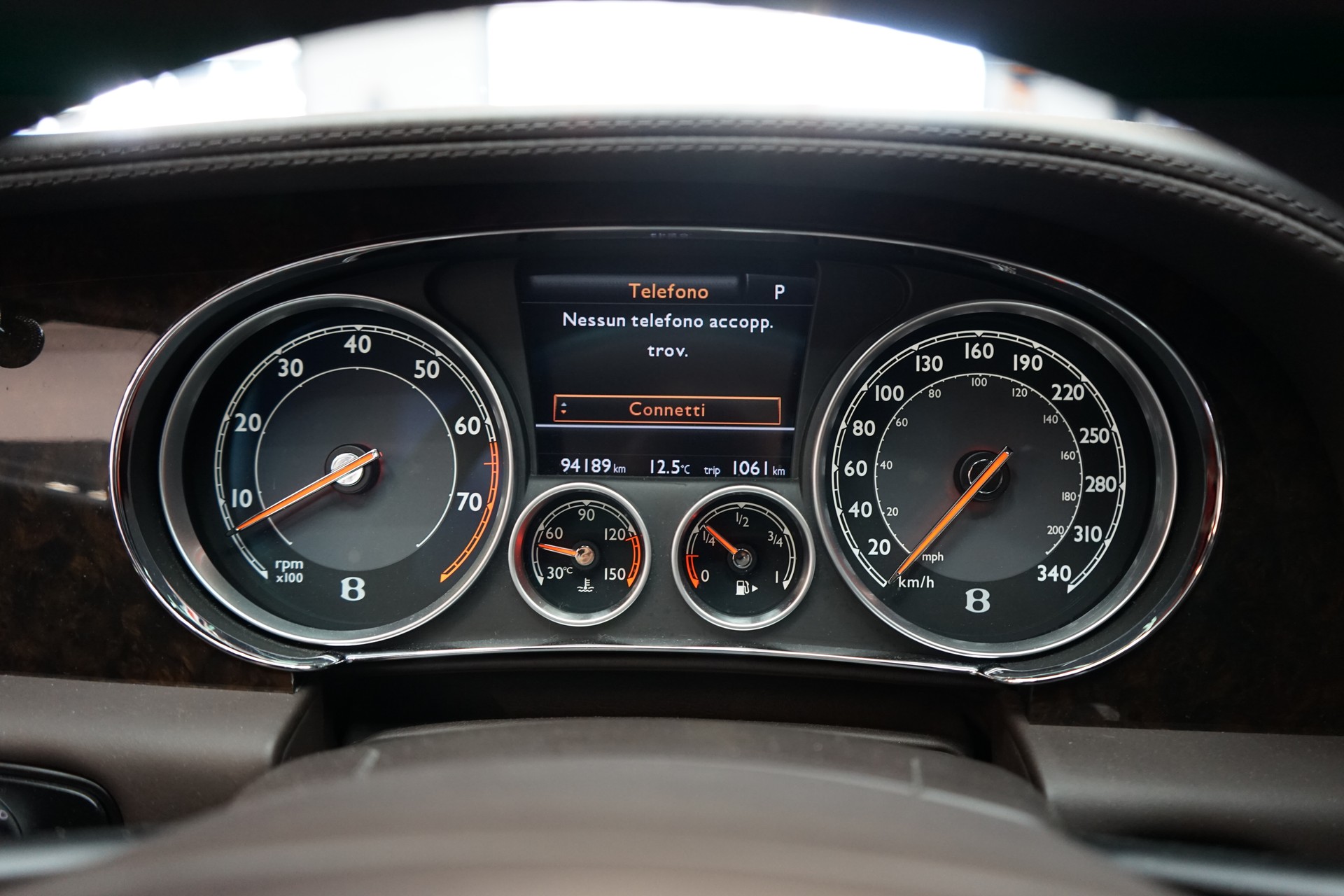 BENTLEY Continental GT 4.0 V8-image-12