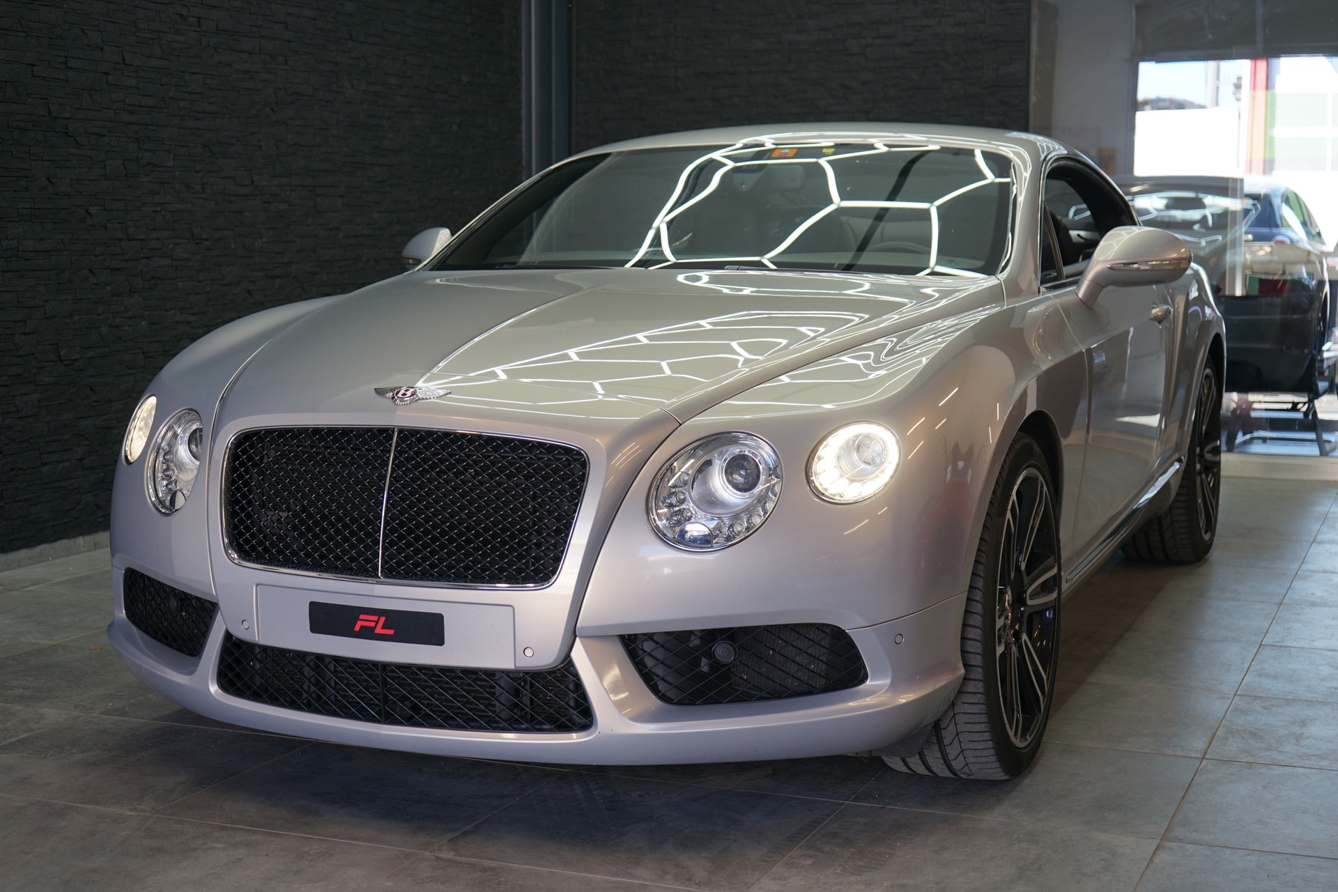 BENTLEY Continental GT 4.0 V8-image-0