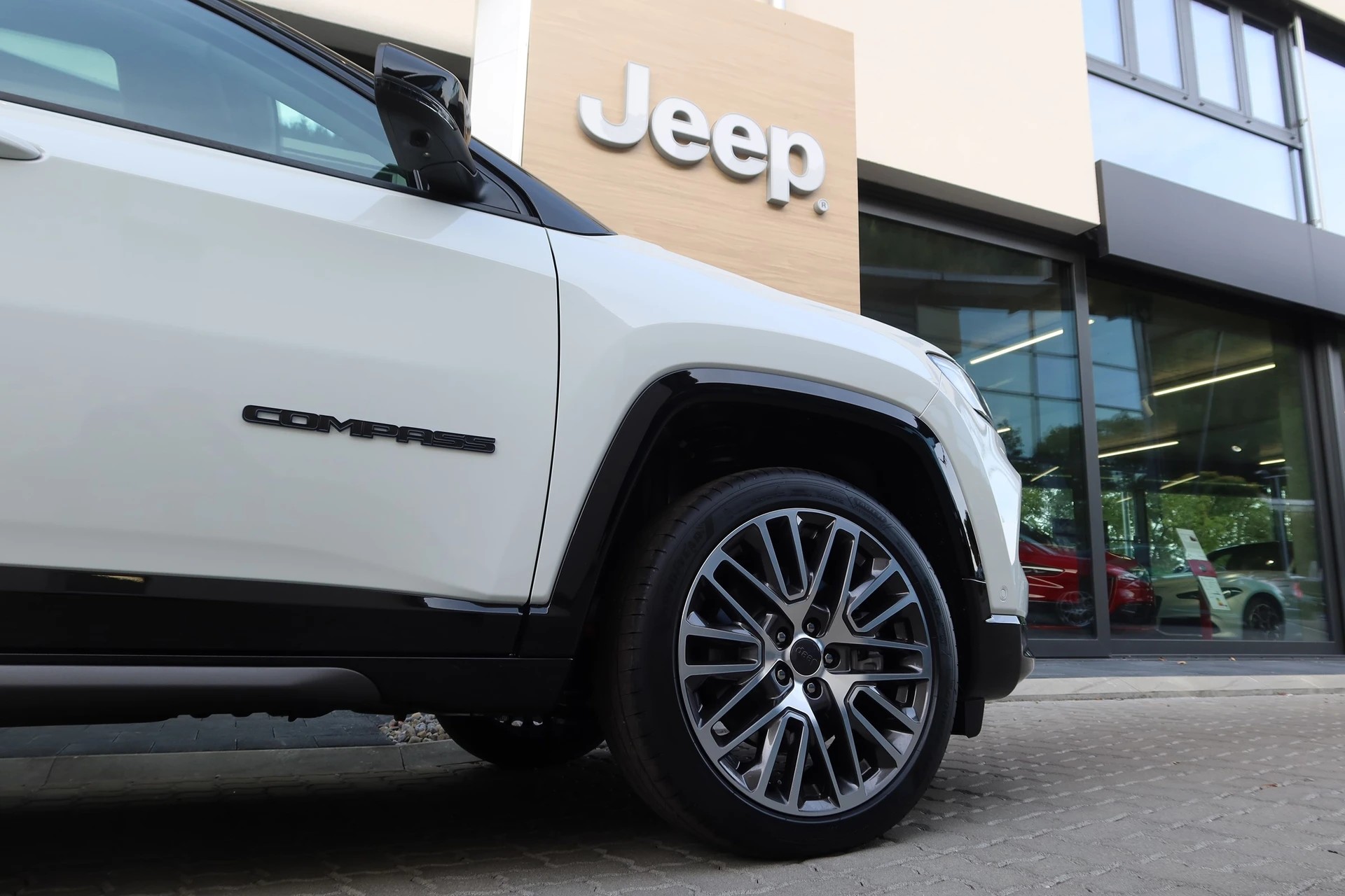 JEEP Compass 1.3 PHEV Summ Sky-image-3