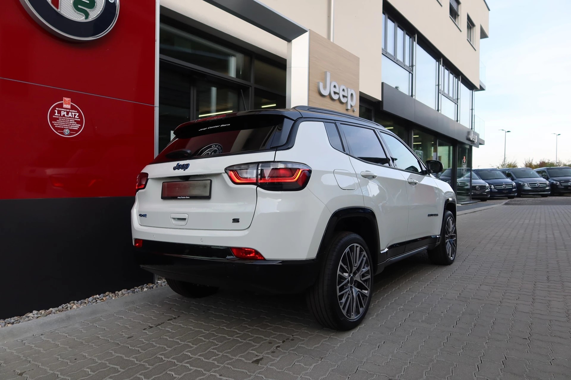 JEEP Compass 1.3 PHEV Summ Sky-image-5