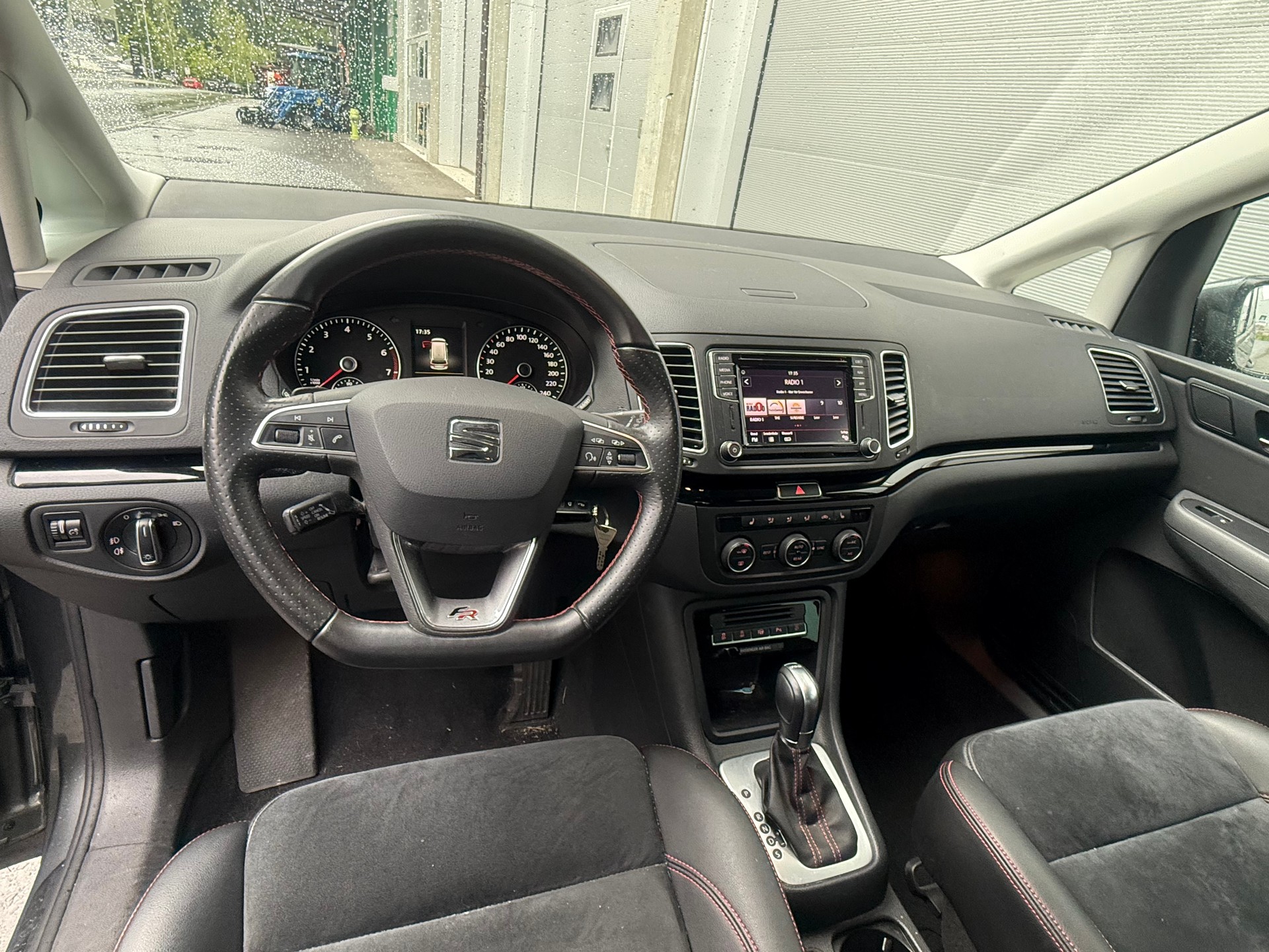 SEAT Alhambra 2.0 TSI FR Line DSG-image-4