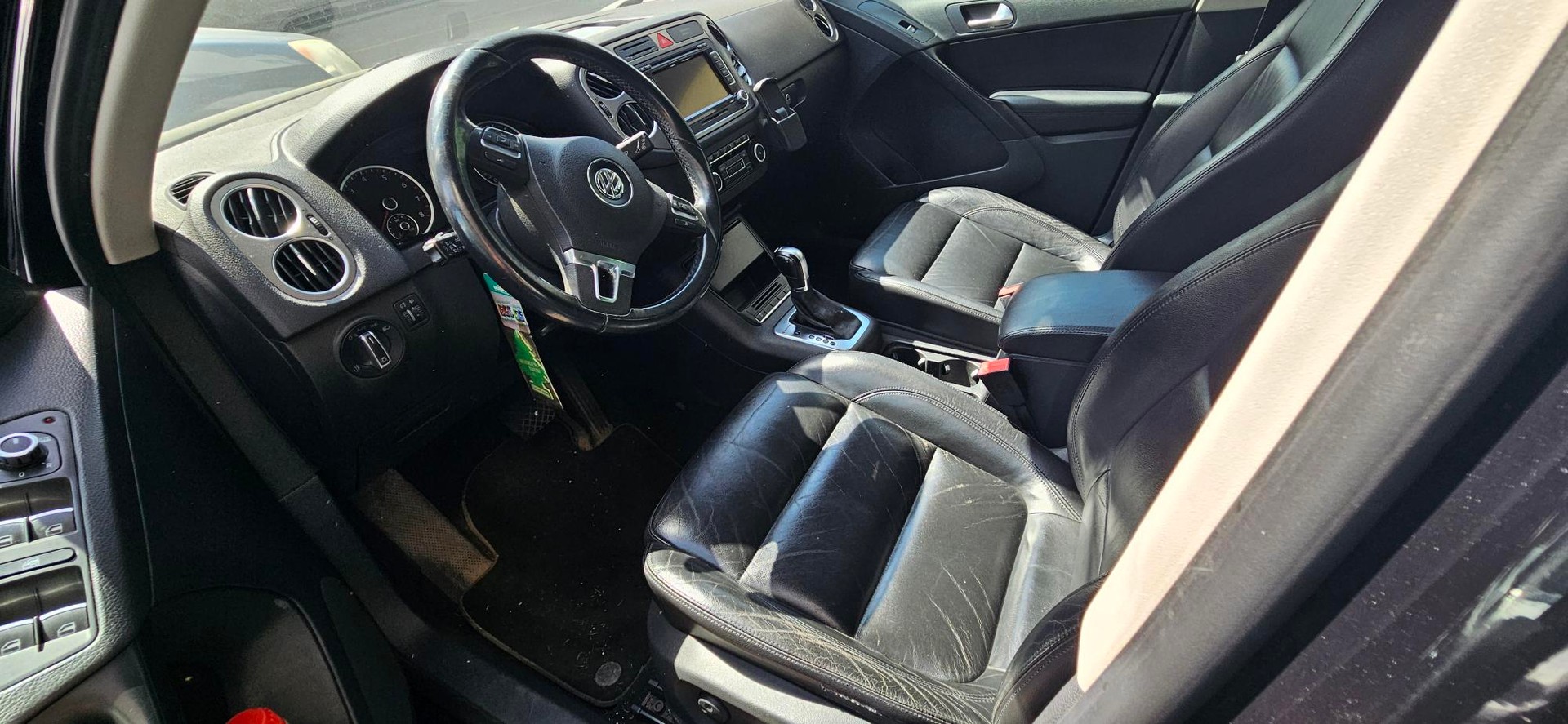 VW Tiguan 2.0 TSI Sport&Style DSG-image-5