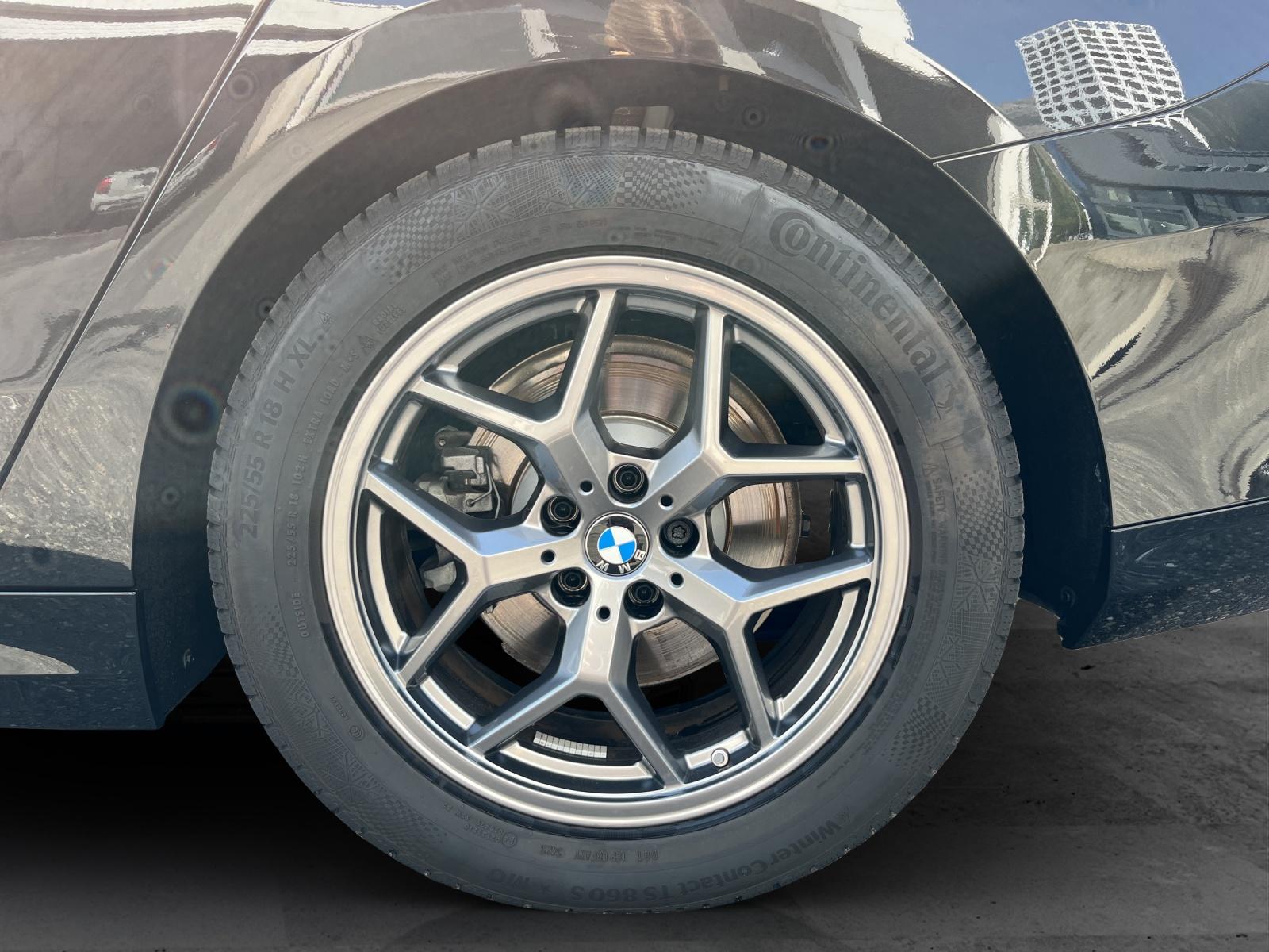 BMW 520d xDrive Touring-image-9