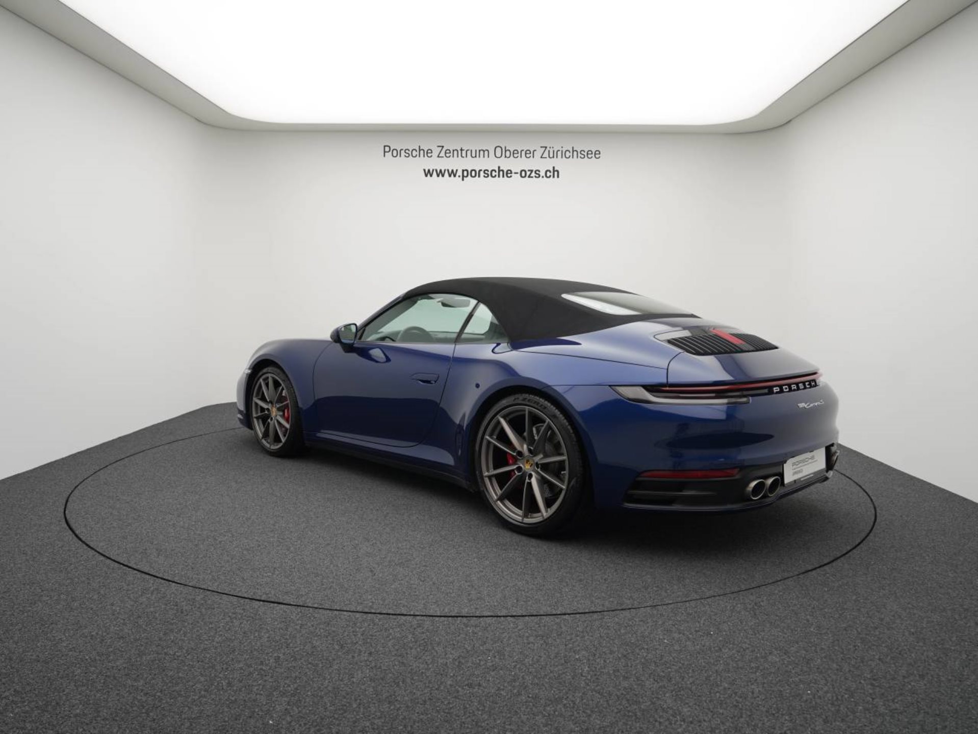 PORSCHE 911 Carrera S Cabriolet-image-12