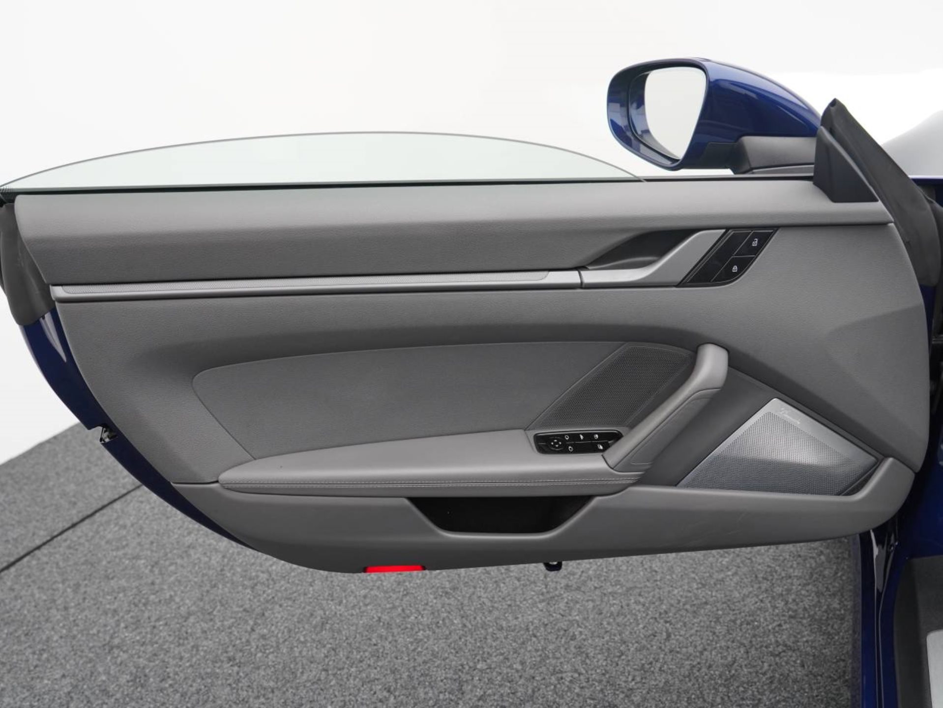 PORSCHE 911 Carrera S Cabriolet-image-27