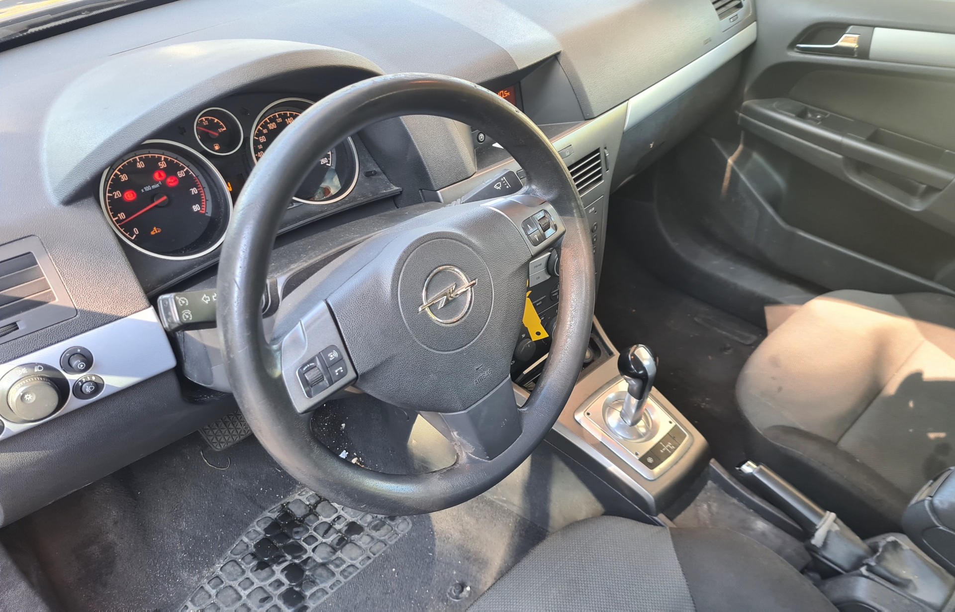 OPEL Astra 1.6i 16V TP Sport