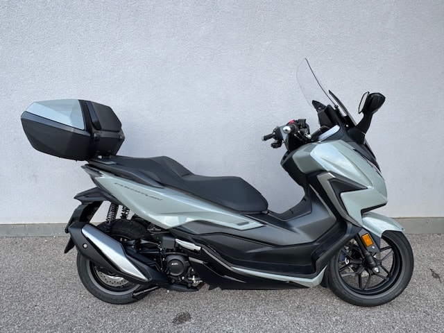 HONDA NSS 350 Forza-showroom-element-2