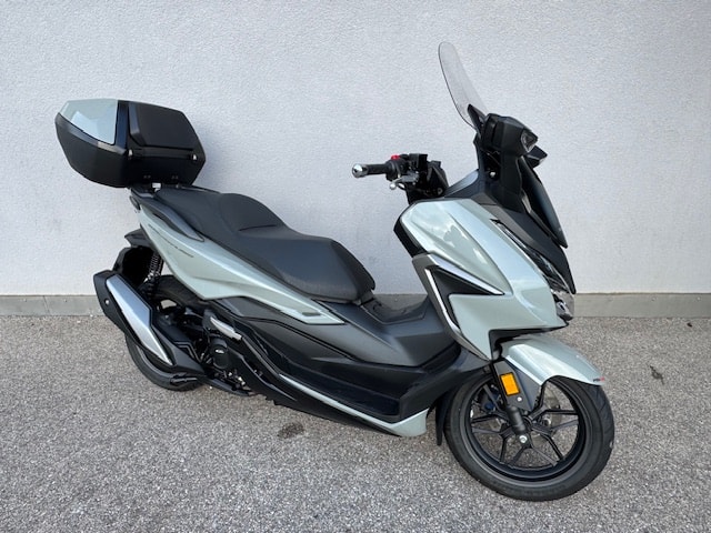 HONDA NSS 350 Forza-showroom-element-3
