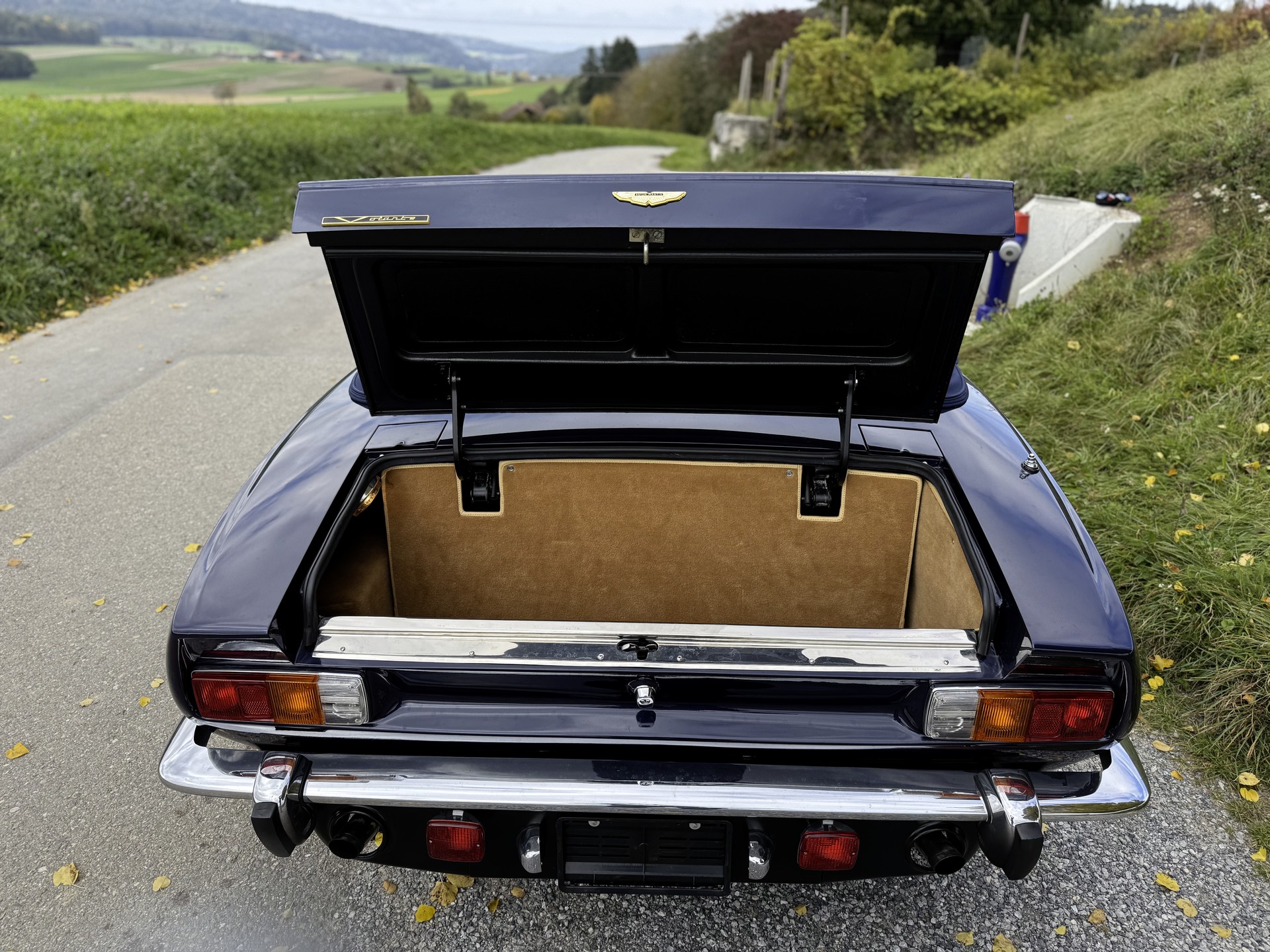 ASTON MARTIN Volante V8 (Veteranenfahrzeug)-image-4