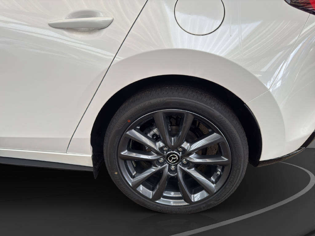 MAZDA 3 Hatchback 2.5 Centre-Line-image-9