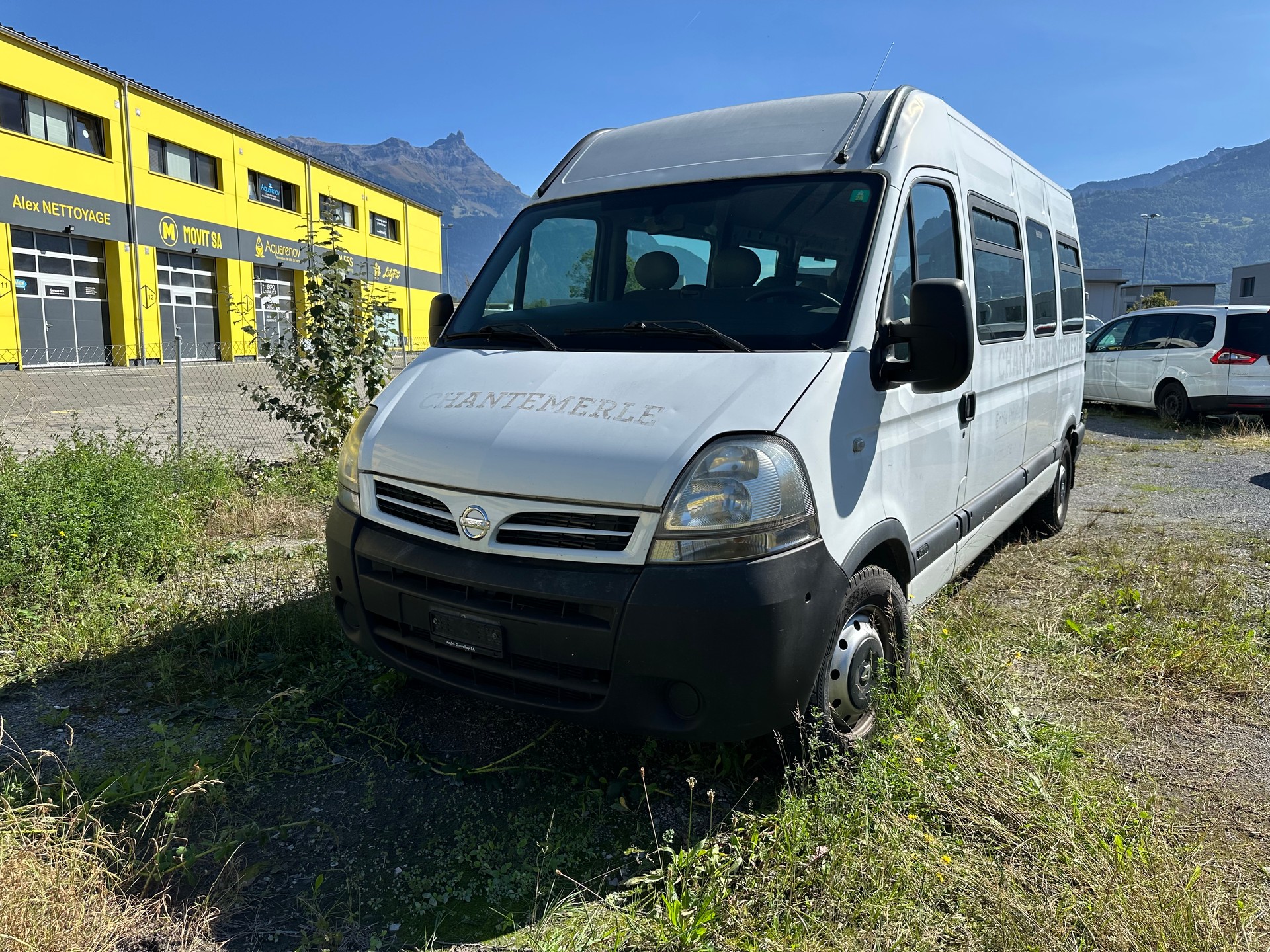 NISSAN INTERSTAR-image-0